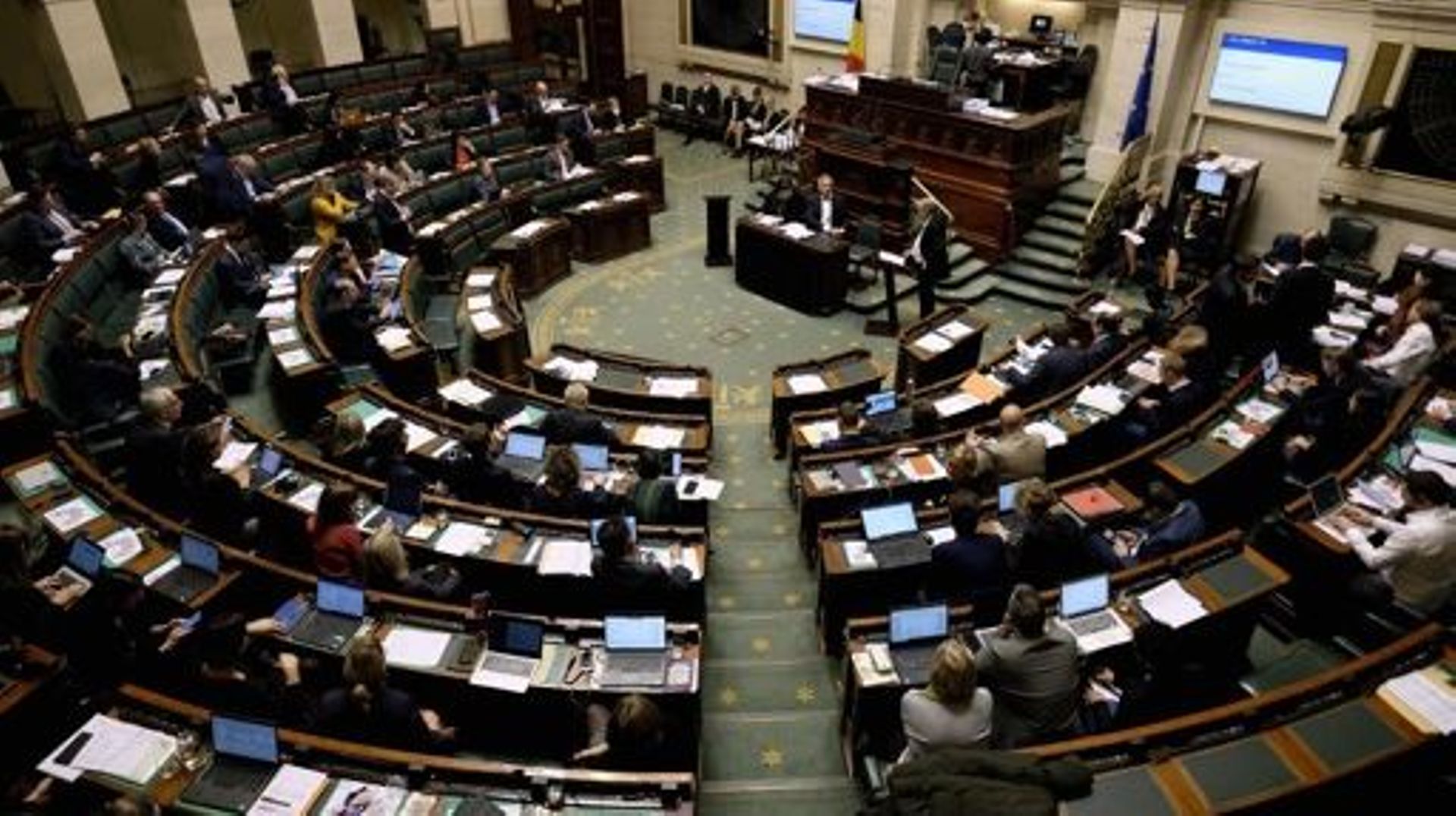 L’idée d’instaurer un registre en ligne des missions parlementaires belges fait son chemin