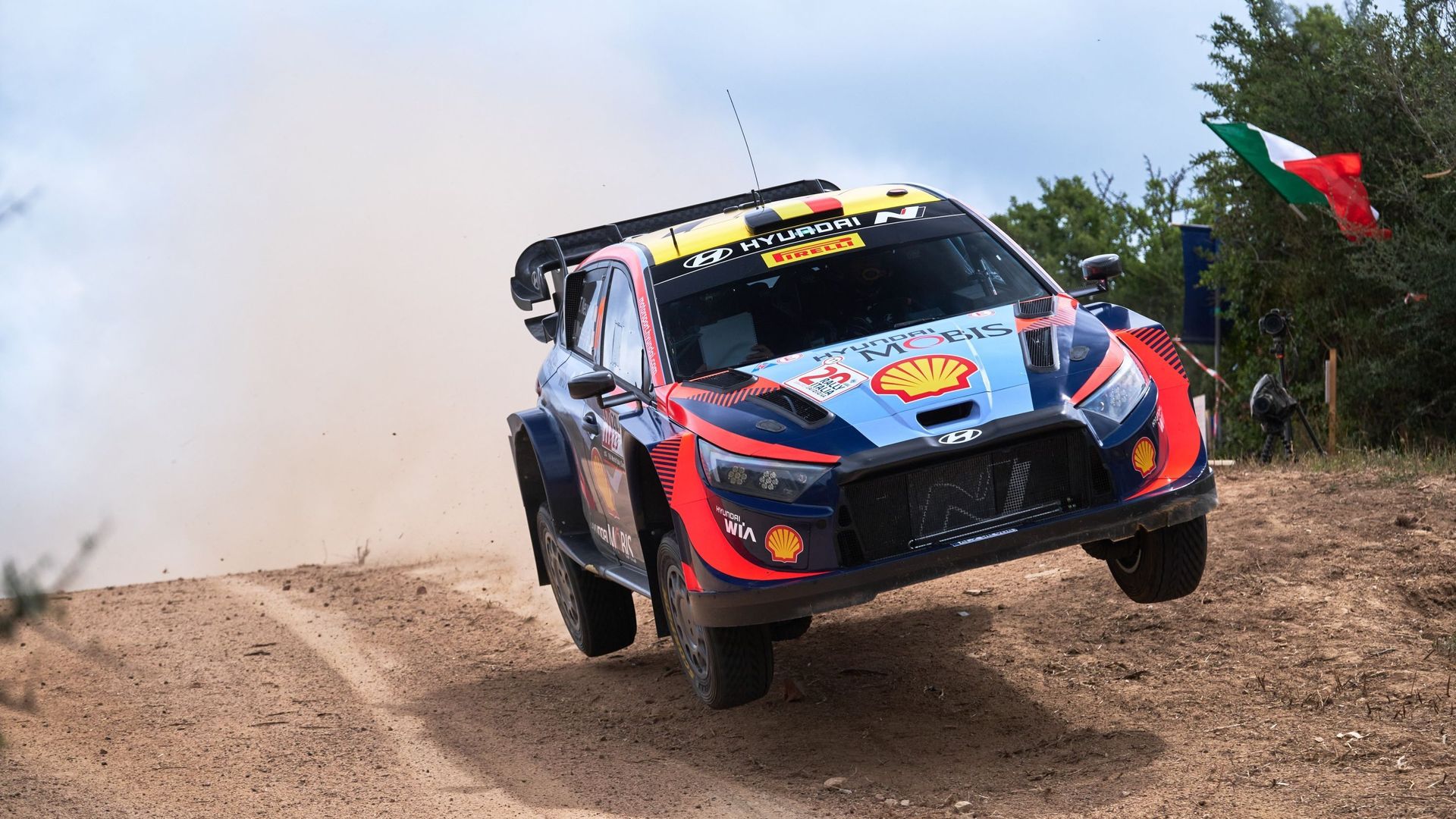 Thierry Neuville remporte le Rallye de Sardaigne pour Hyundai