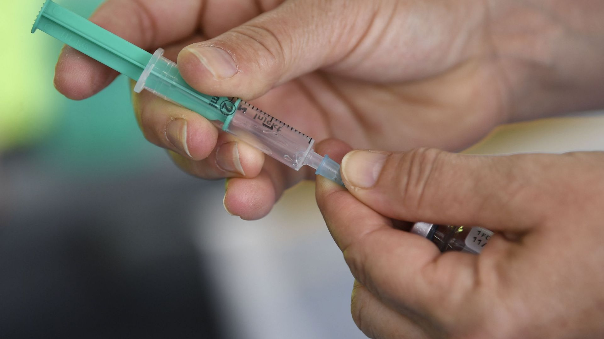 Coronavirus en Allemagne : une infirmière injectait une solution saline à la place du vaccin