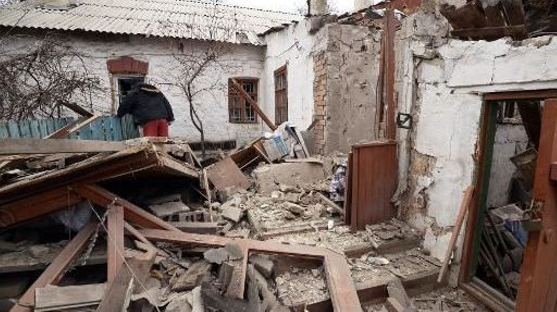 Une maison du quartier Leninski à Donetsk détruite dans un bombardement le 8 février 2015.