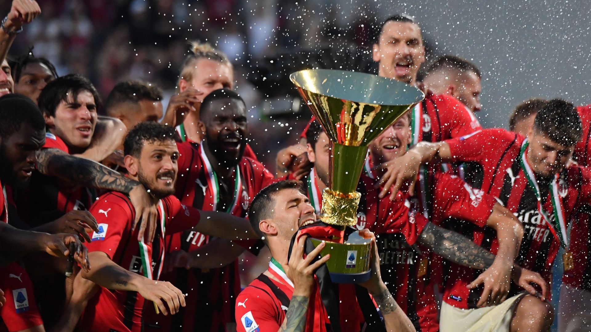 L’AC Milan célèbre son titre de champion d’Italie 2021-2022.