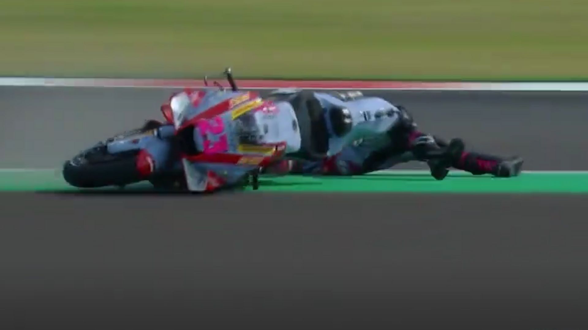 Hécatombe en Moto GP : Marquez et Bastianini, deux chutes spectaculaires en moins d'une minute