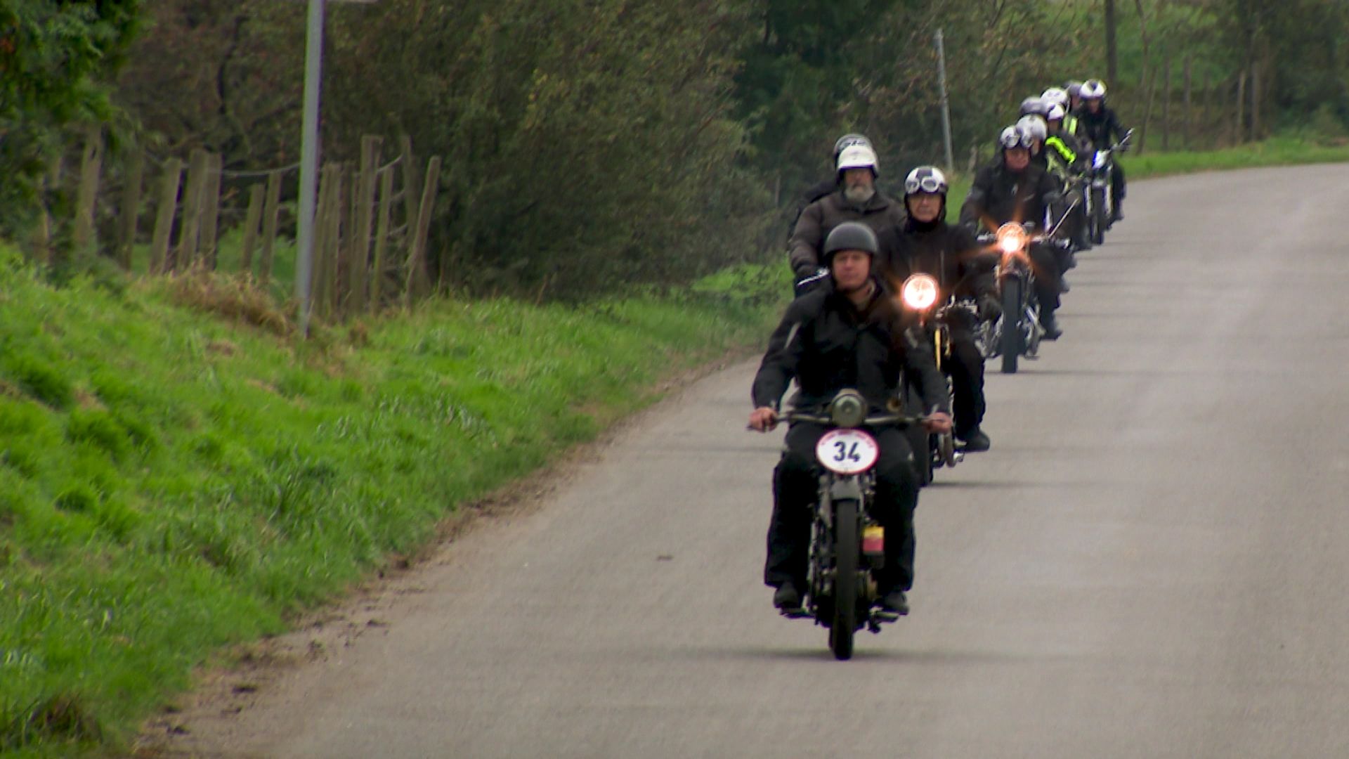 Dans ce club : des passionnés, des collectionneurs mais surtout une bande d’amis qui parcourent la Wallonie à moto