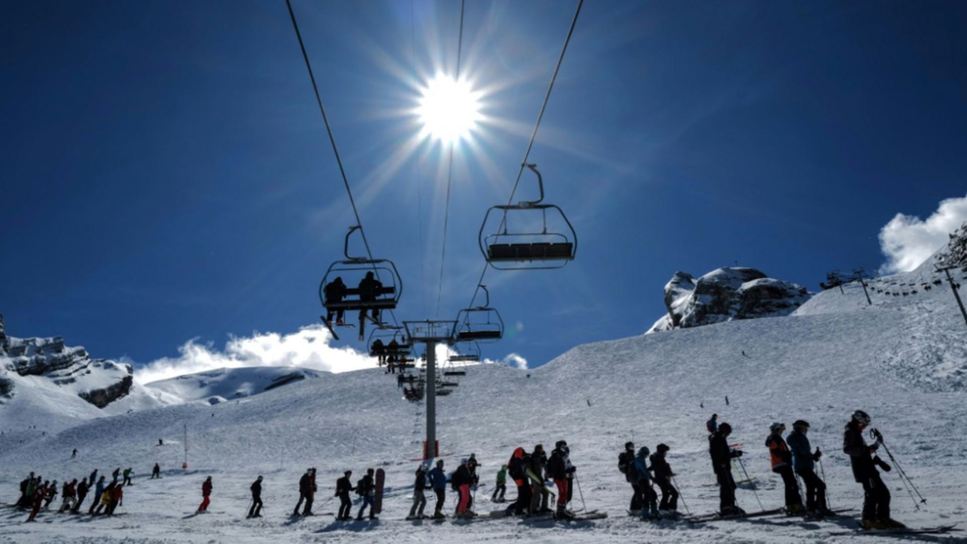 Annulés l’an dernier, les étudiants attendent de pied ferme leurs séjours au ski