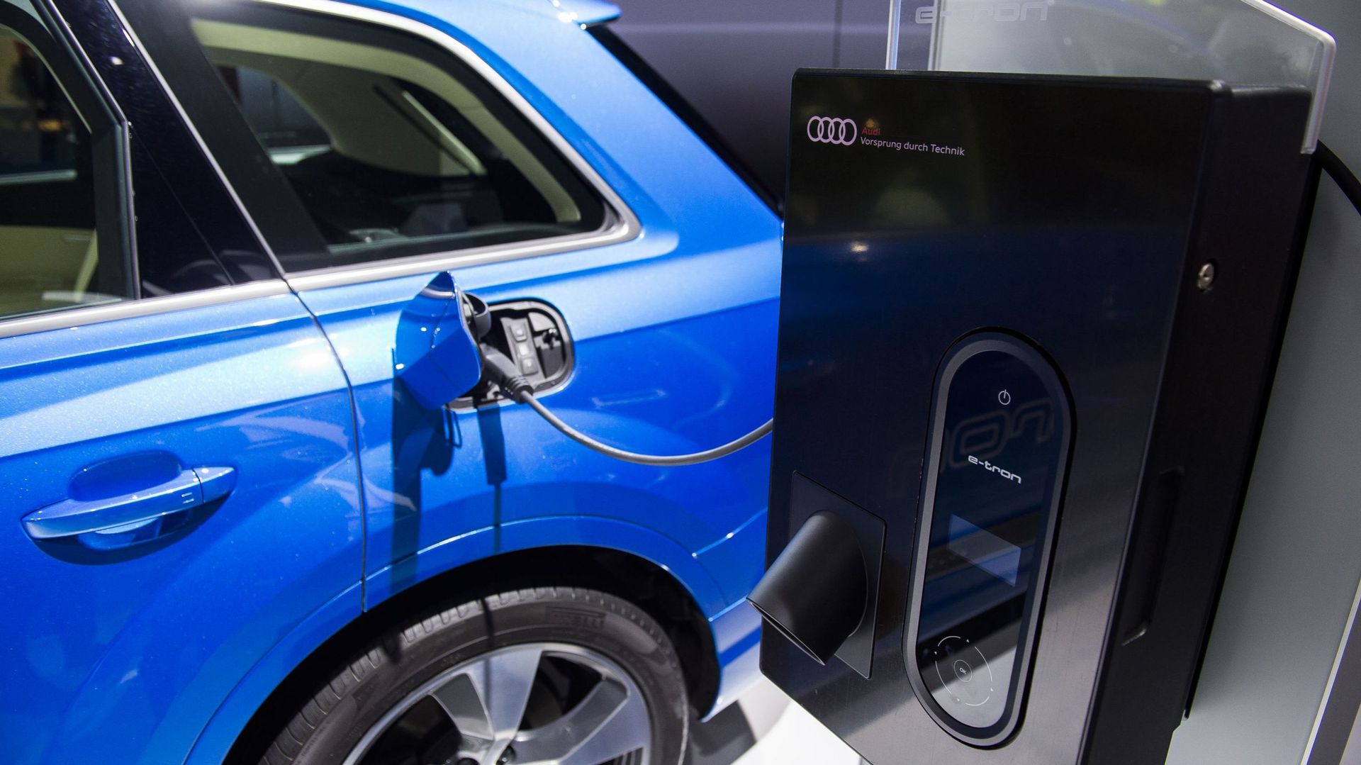L'Audi e-tron, fabriquée à Bruxelles, bientôt taxée en Wallonie ?