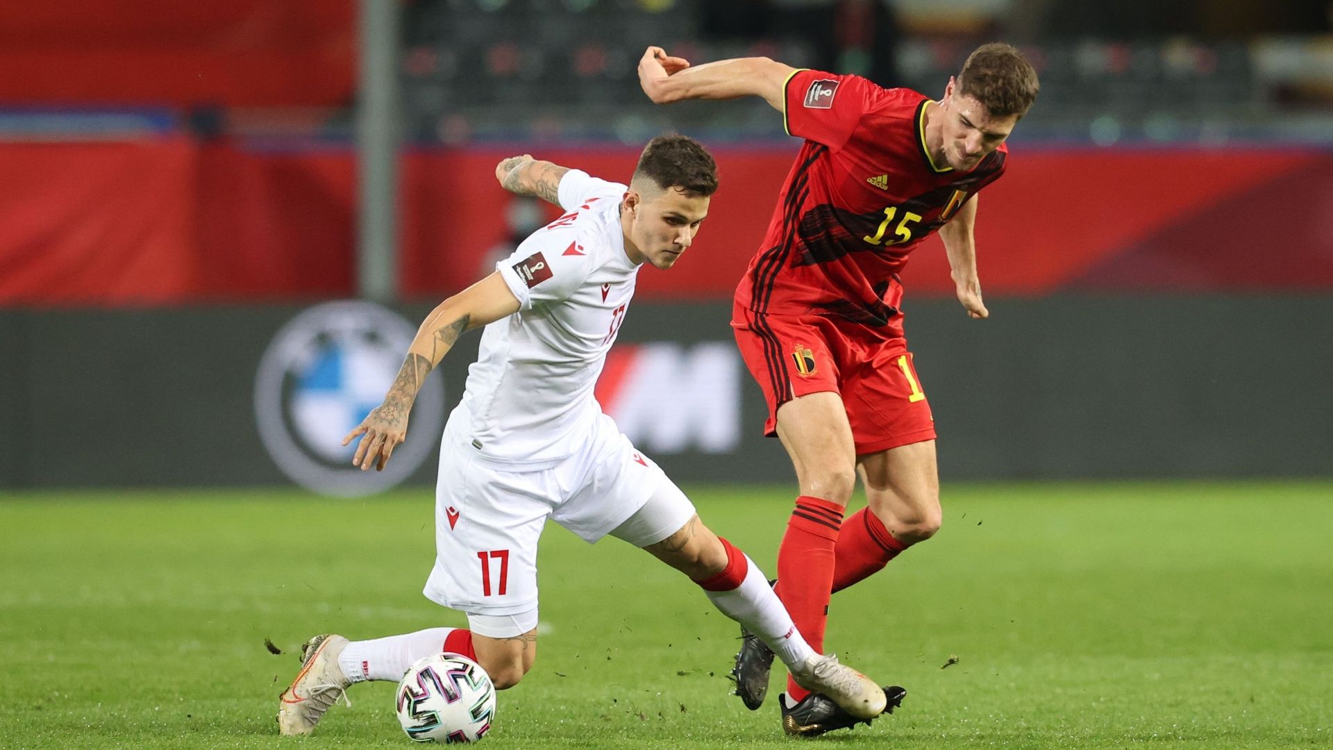 Duel entre thomas Meunier et Vitali Lisakovich