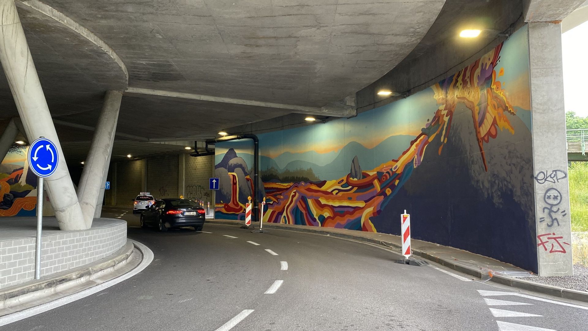 Cette fresque murale monumentale a une surface d'environ 350 m².