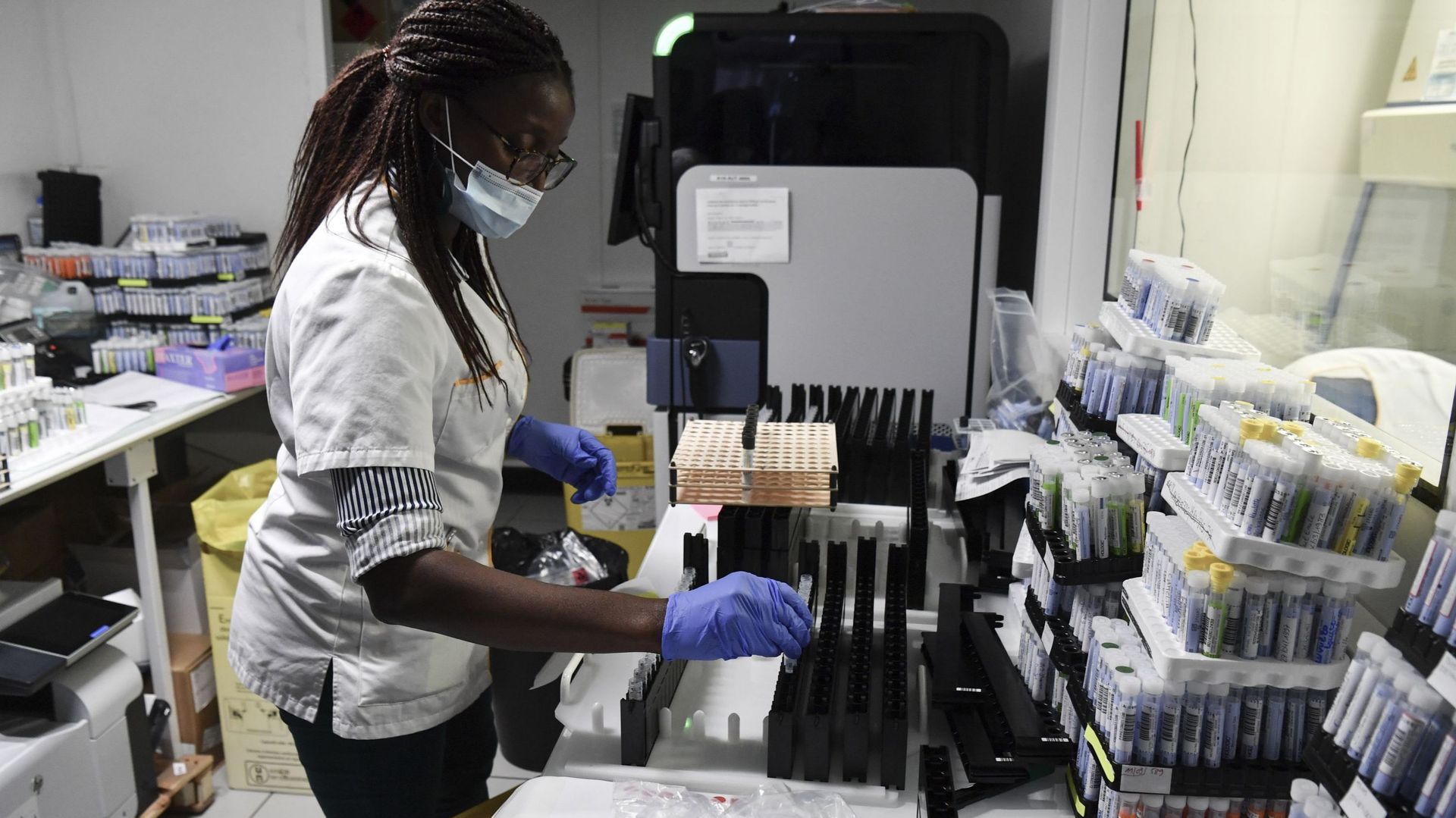 Coronavirus en France : près de 13.500 nouveaux cas positifs en 24h