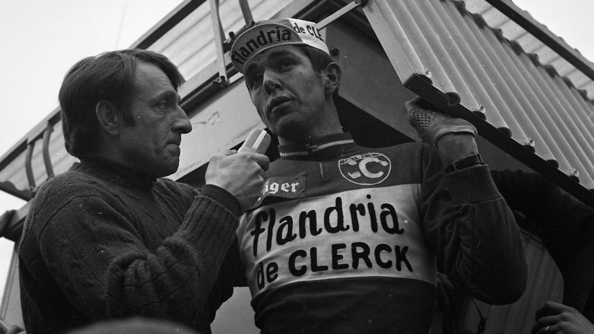 Roger De Vlaeminck, surnommé "Monsieur Paris-Roubaix" est une ancienne gloire du cyclisme belge