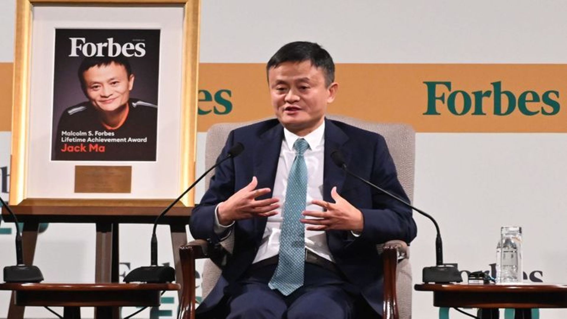 "Disparu" depuis octobre, Jack Ma, le fondateur d'Alibaba, refait surface dans un message vidéo