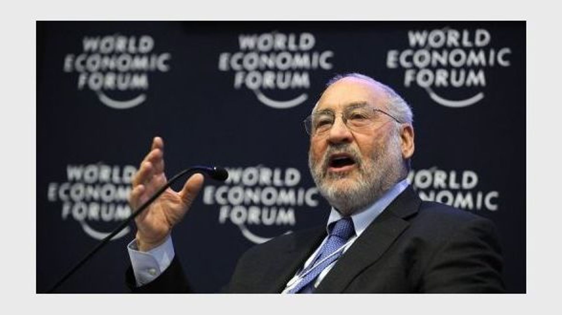 Le prix Nobel d'économie Joseph Stiglitz au Forum de Davos, le 26 janvier 2011
