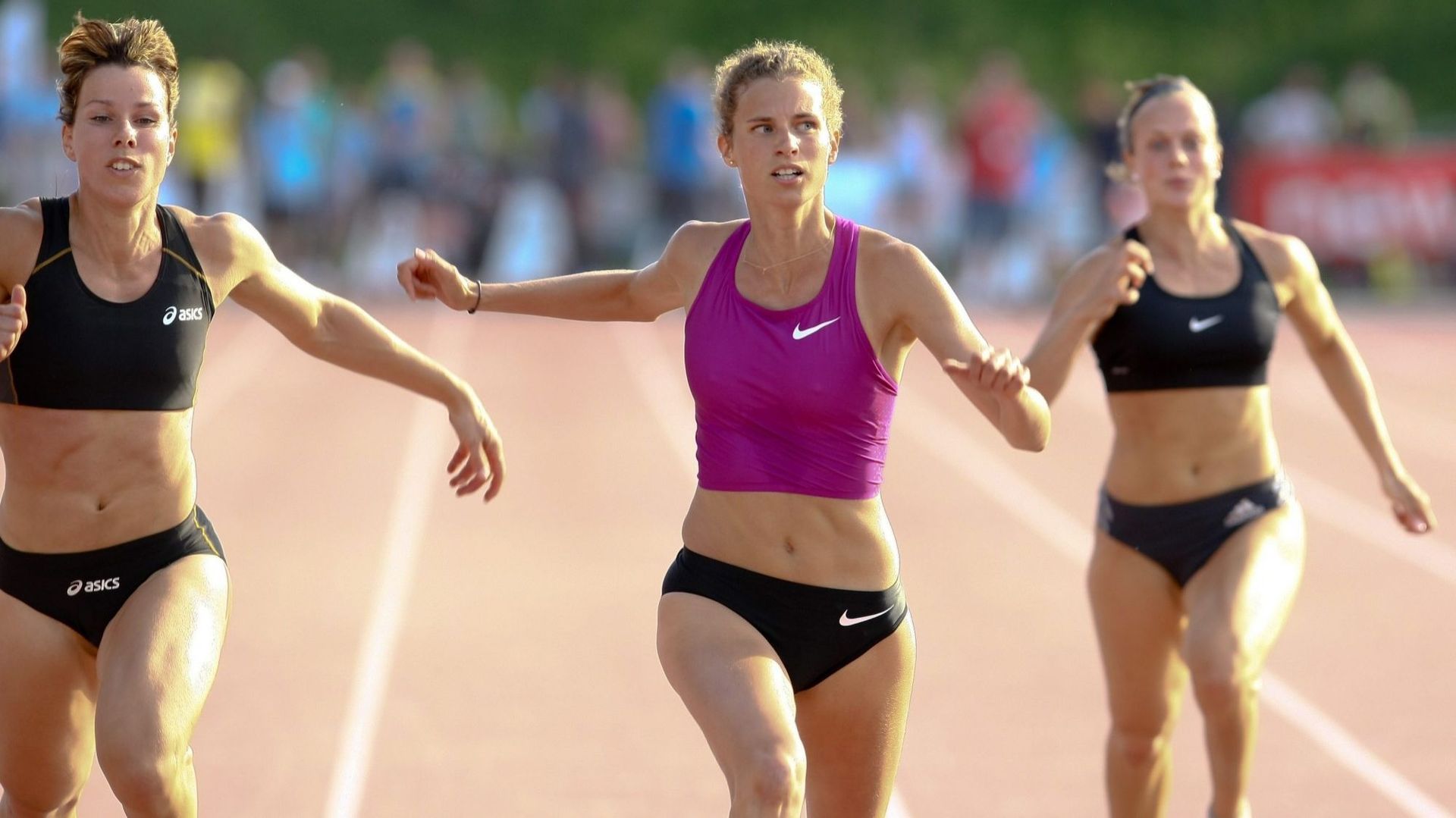 Les filles du relais 4x100m décrochent leur billet pour l'Euro rtbf.be