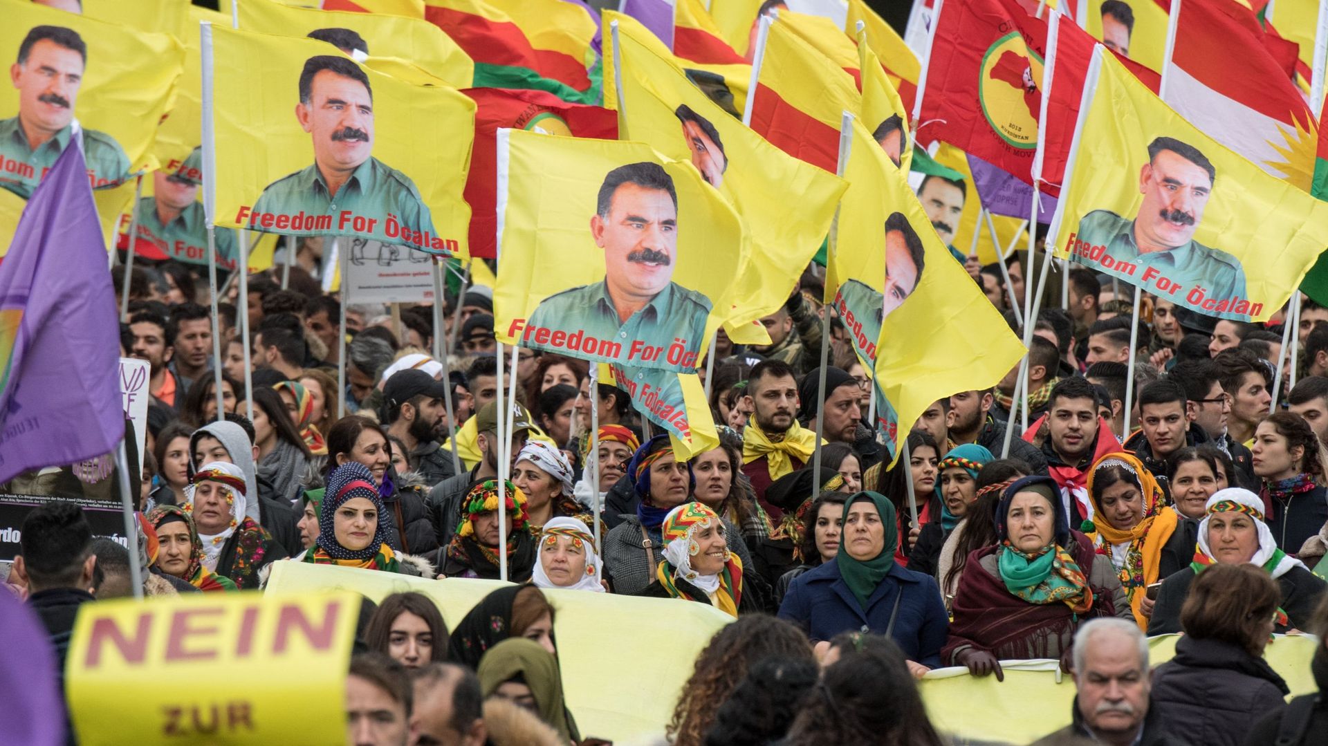Allemagne: 30 000 Kurdes manifestent pour la "démocratie en Turquie"