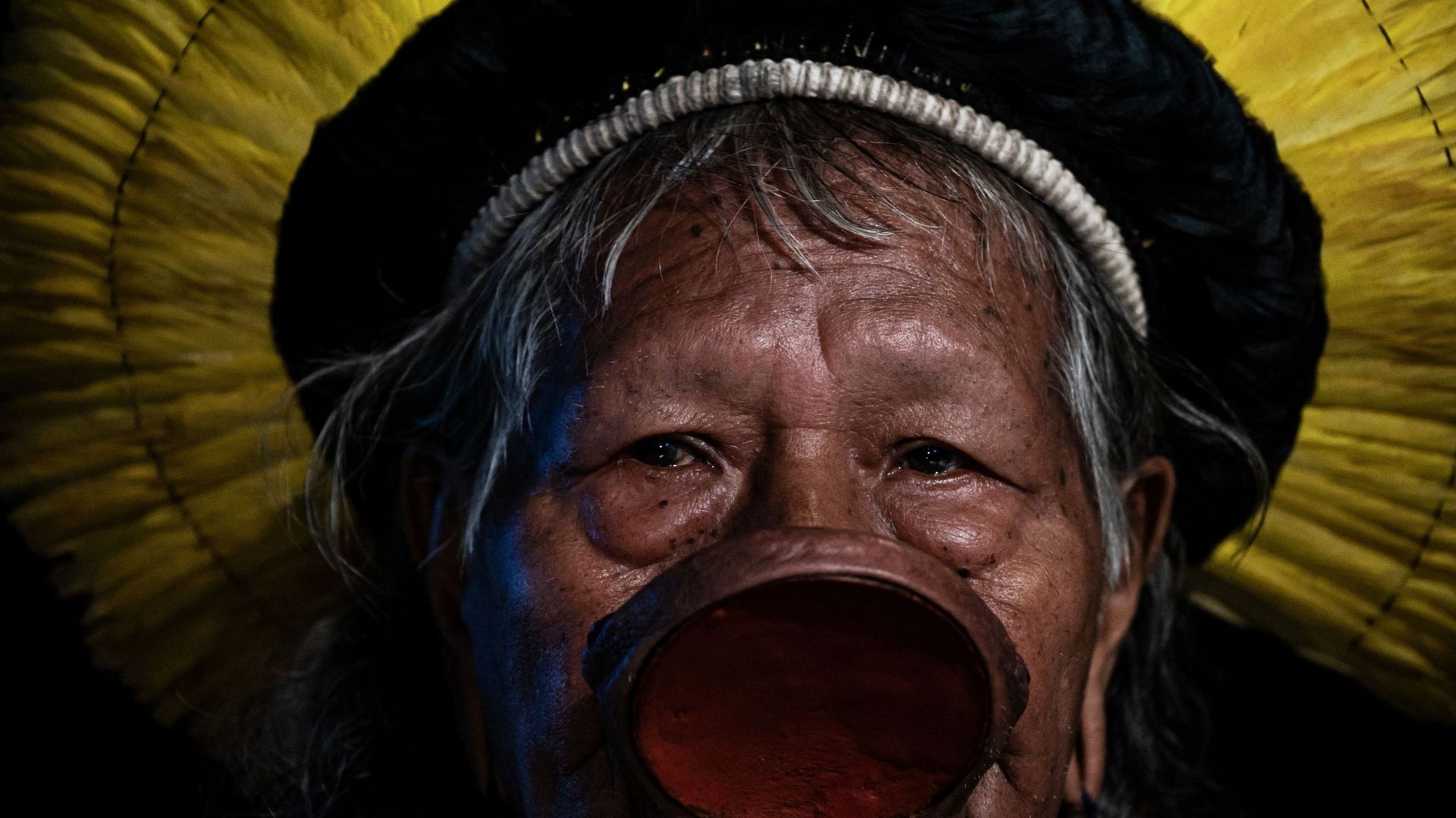 Le chef indien brésilien, de la tribu kayapo, Raoni Metuktire, est la grande figure de la lutte contre la déforestation en Amazonie.