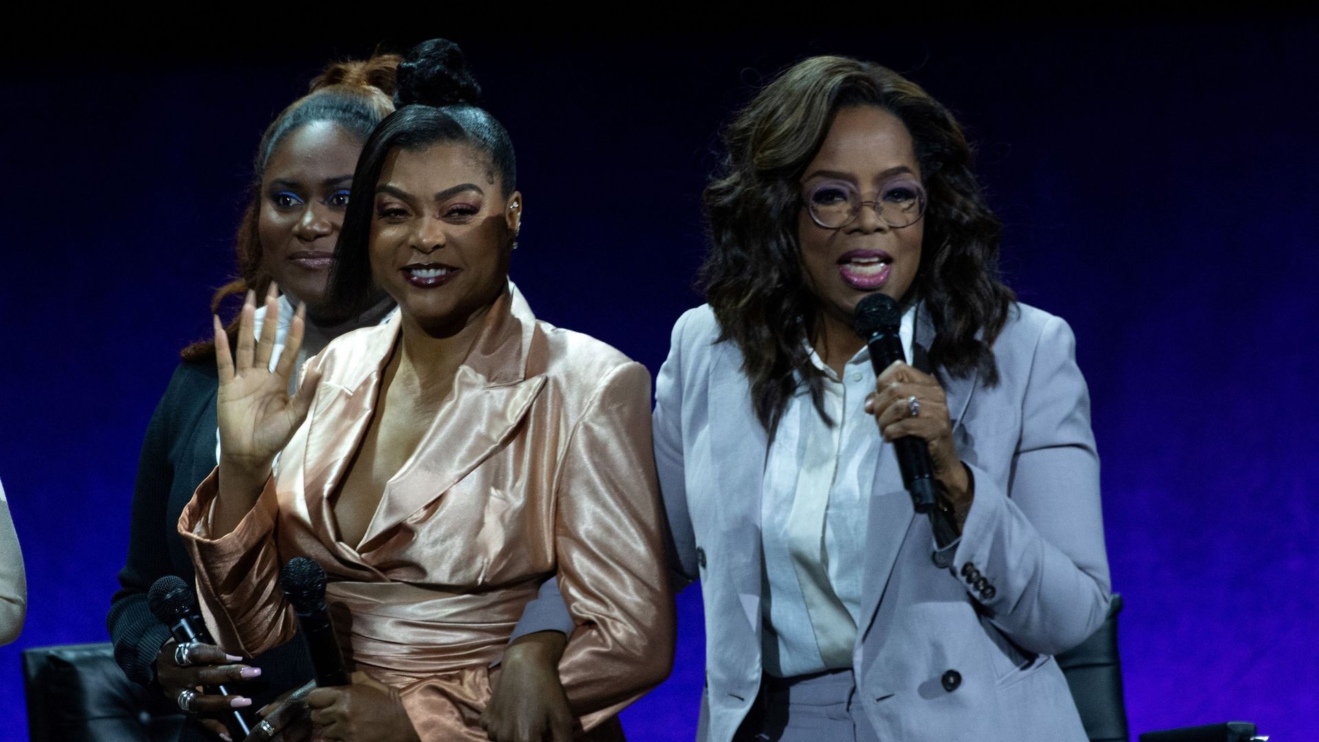 Photographie de Oprah Winfrey, Danielle Brooks et Taraji P. Henderson lors de la cérémonie du CinemaCon.