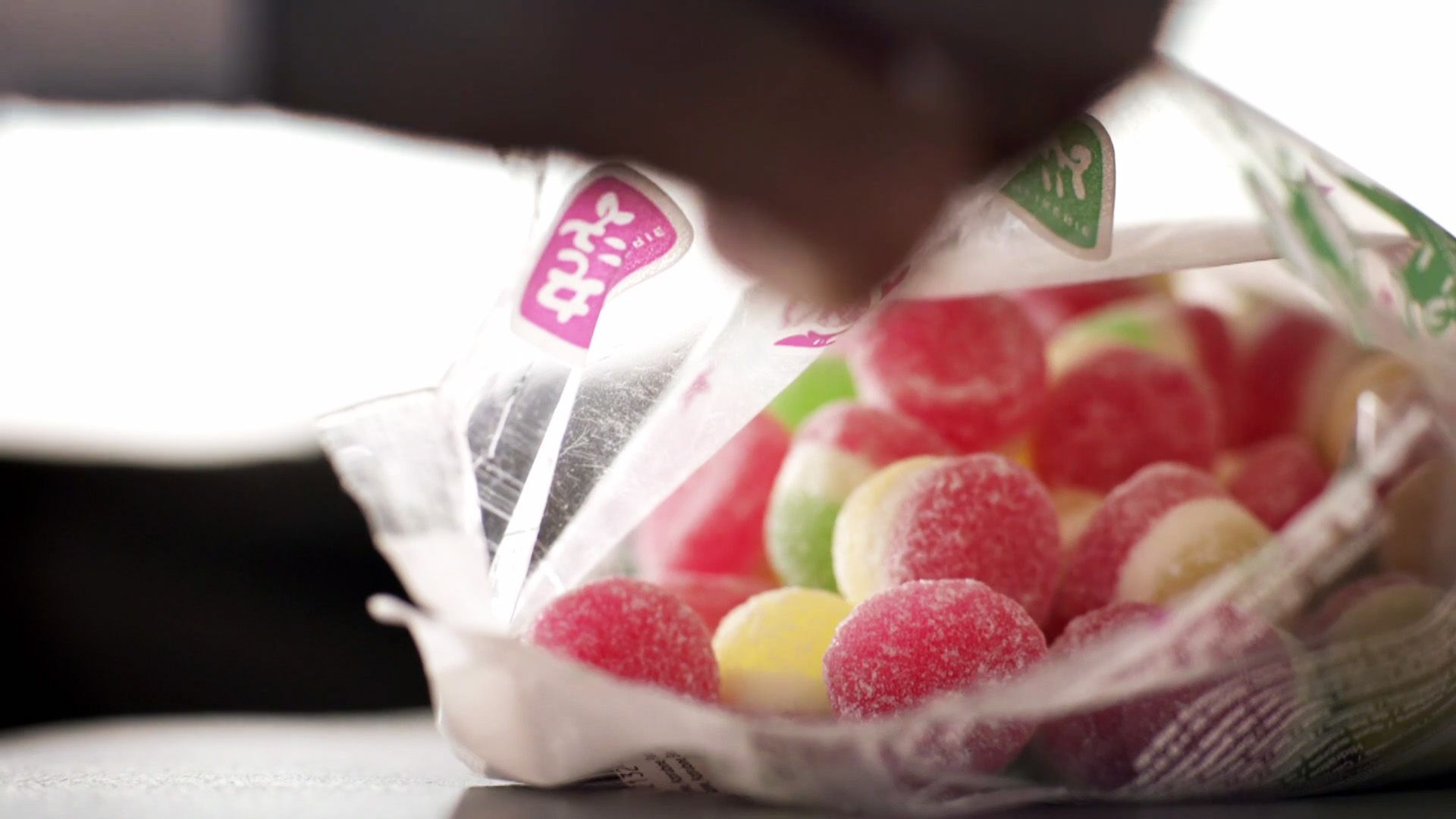 Fabrication des bonbons: la vidéo qui risque de vous dégoûter à tout jamais  