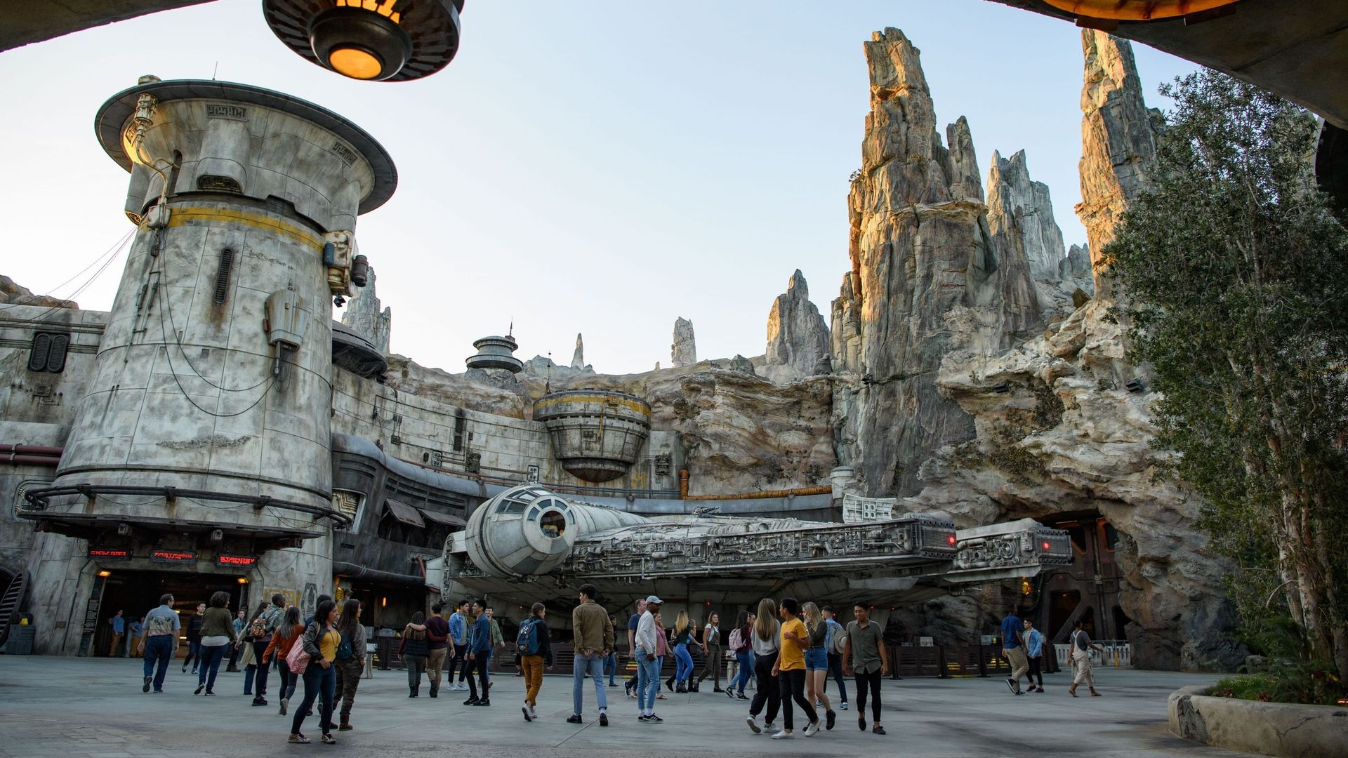 Contrairement à la Californie, Disneyland Paris a encore repoussé sa date de réouverture, initialement prévue le 2 avril prochain.