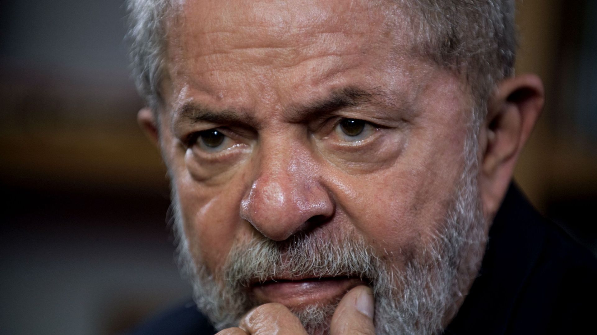 Rejet d'un recours de Lula, l'ex-président brésilien plus proche de la prison