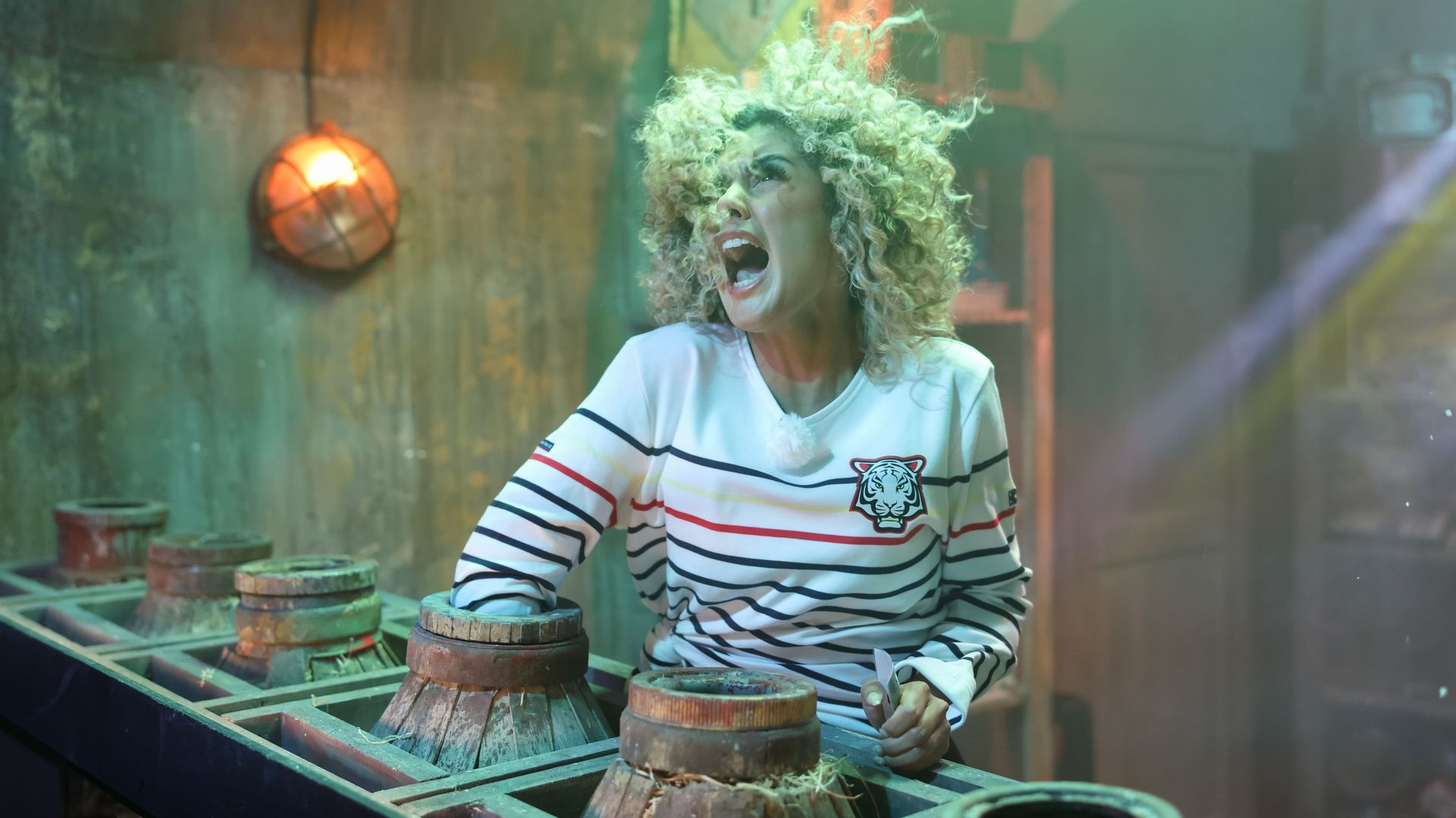 Cris, insectes et panique : Zoé Brunet face à l’épreuve du laboratoire dans Fort Boyard