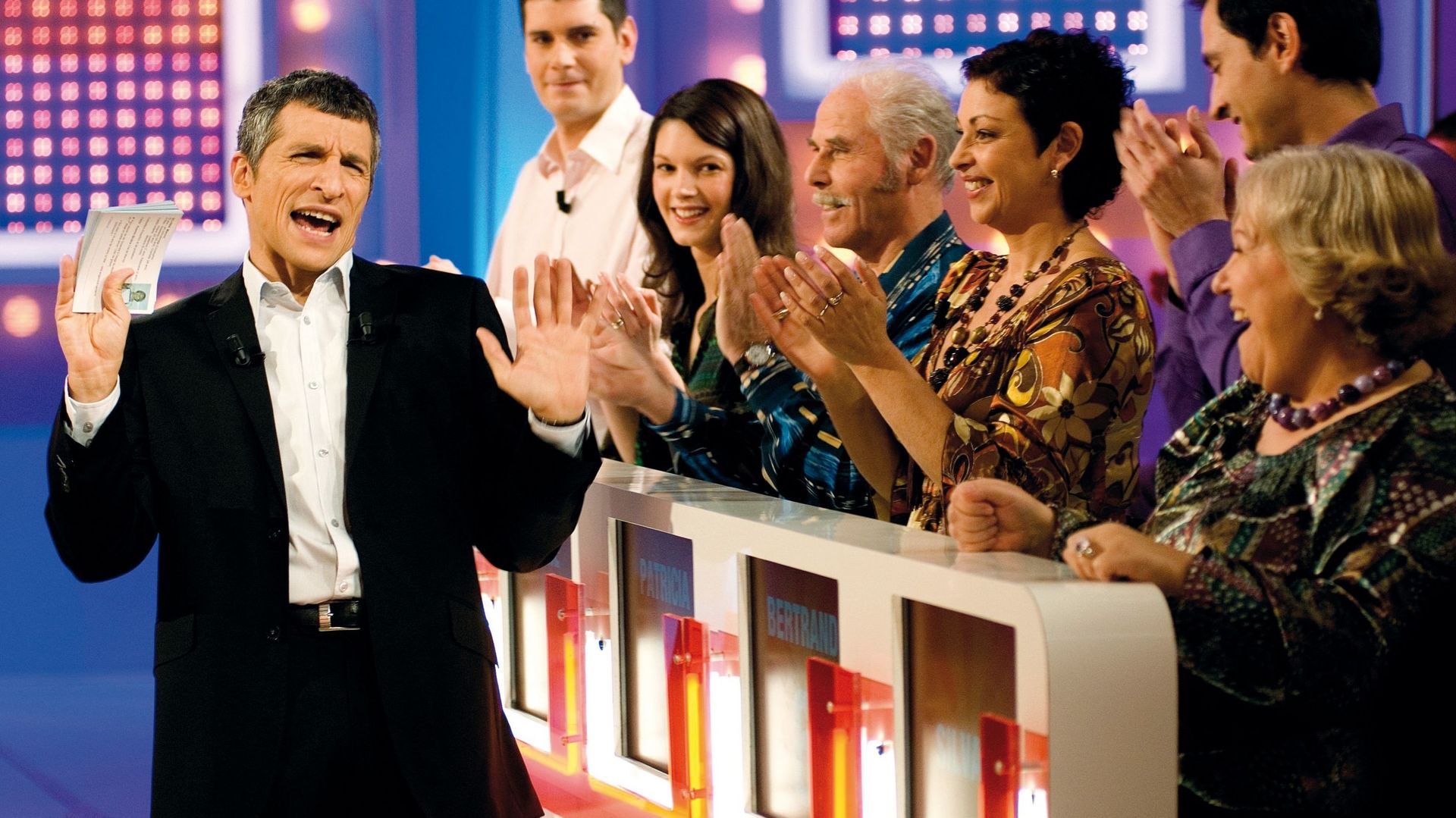France 2 consacre son temps de midi à l’émission présentée par Nagui depuis juillet 2006.