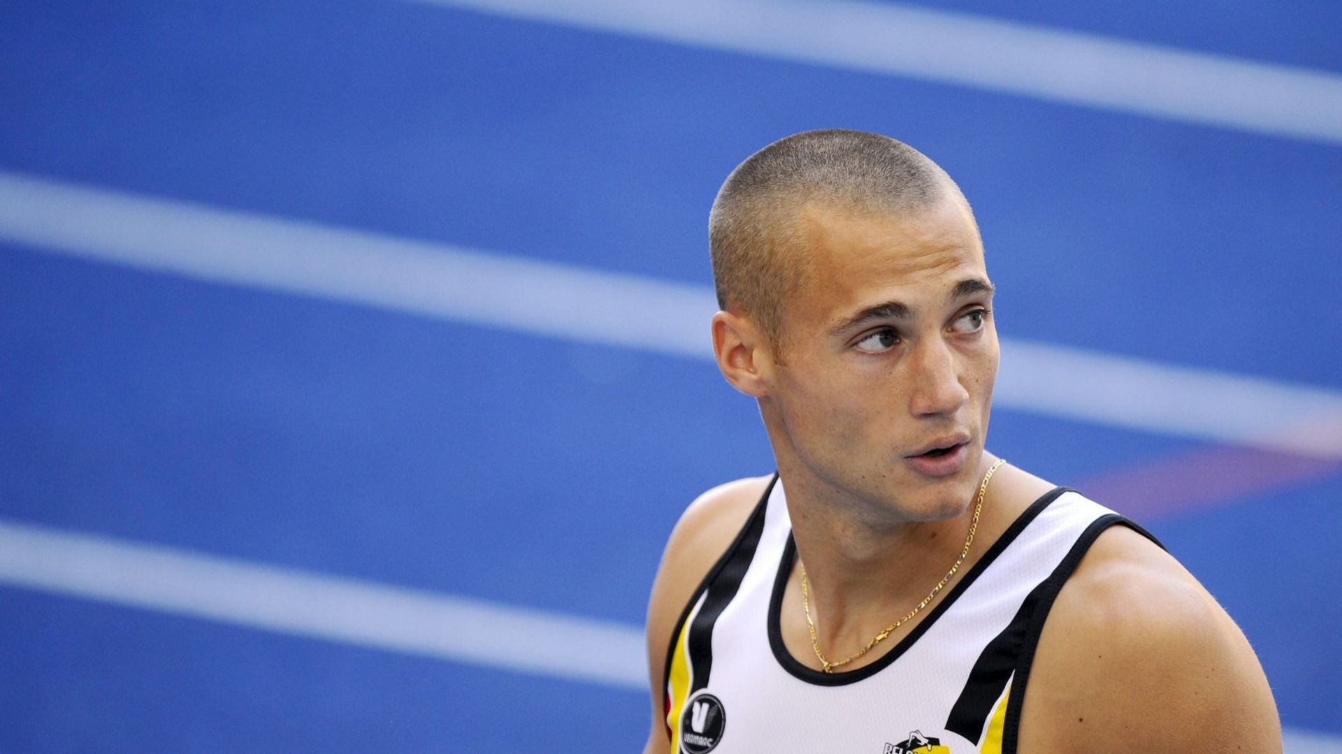 Fracture de stress pour Adrien Deghelt rtbf.be