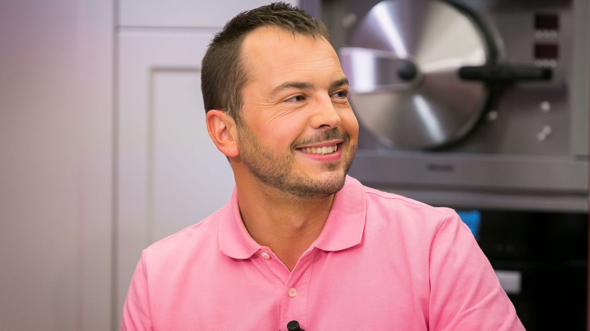 Julien Kaibeck prend soin de vous pendant les vacances RTBF Actus