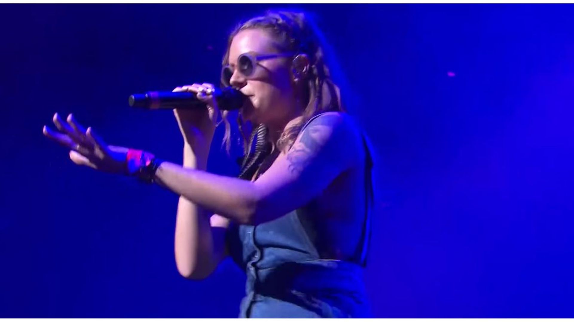 Dimanche à Rock Werchter, Tove Lo a très probablement montré ses seins -  RTBF Actus