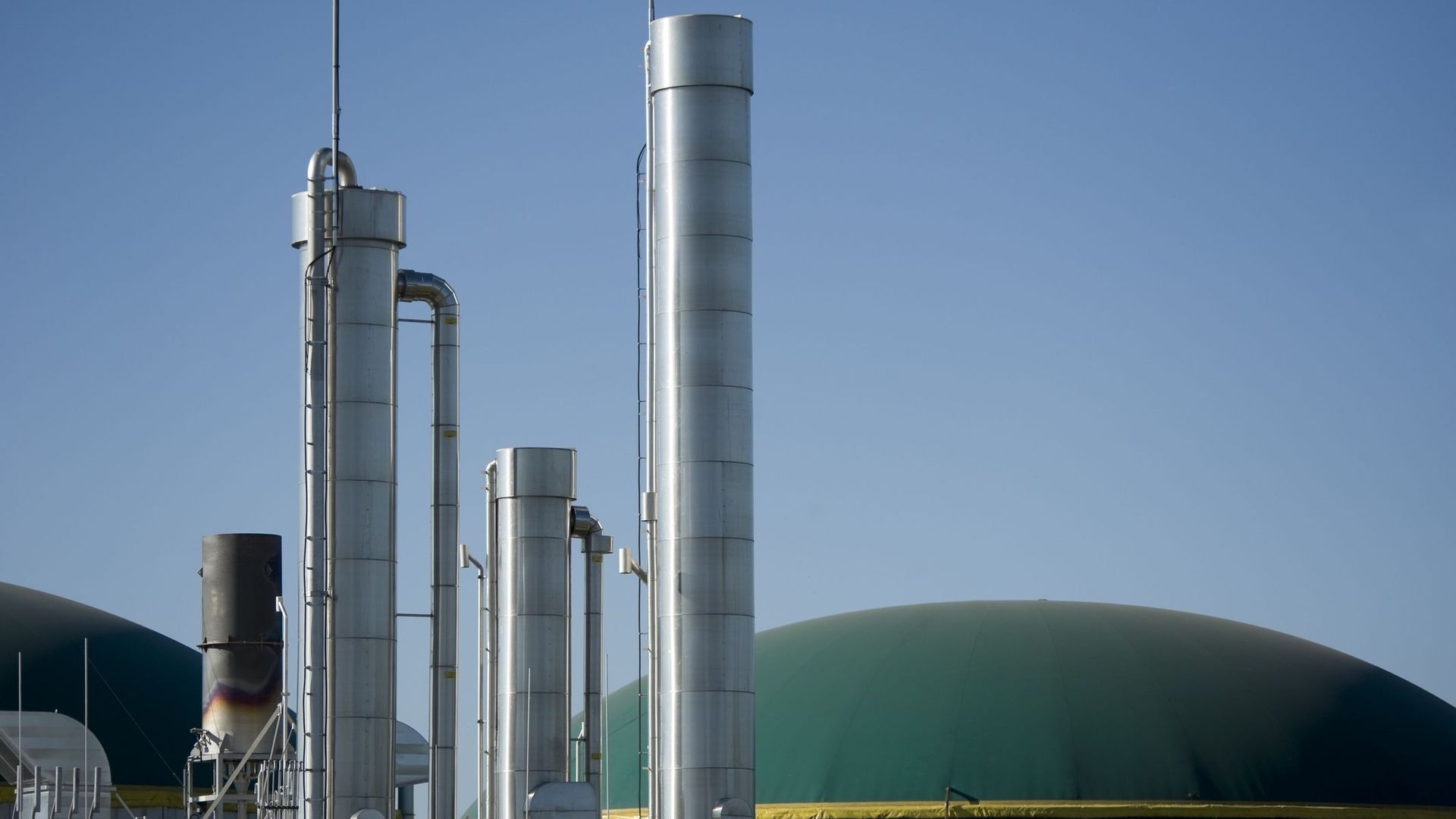 Biogaz : quand crottin et déchets agricoles alimentent l'indépendance énergétique.
