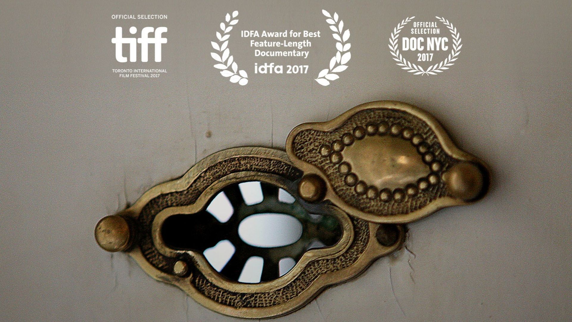 The Other Side of Everything' remporte l'Objectif d'or du 10e Festival  Millenium 