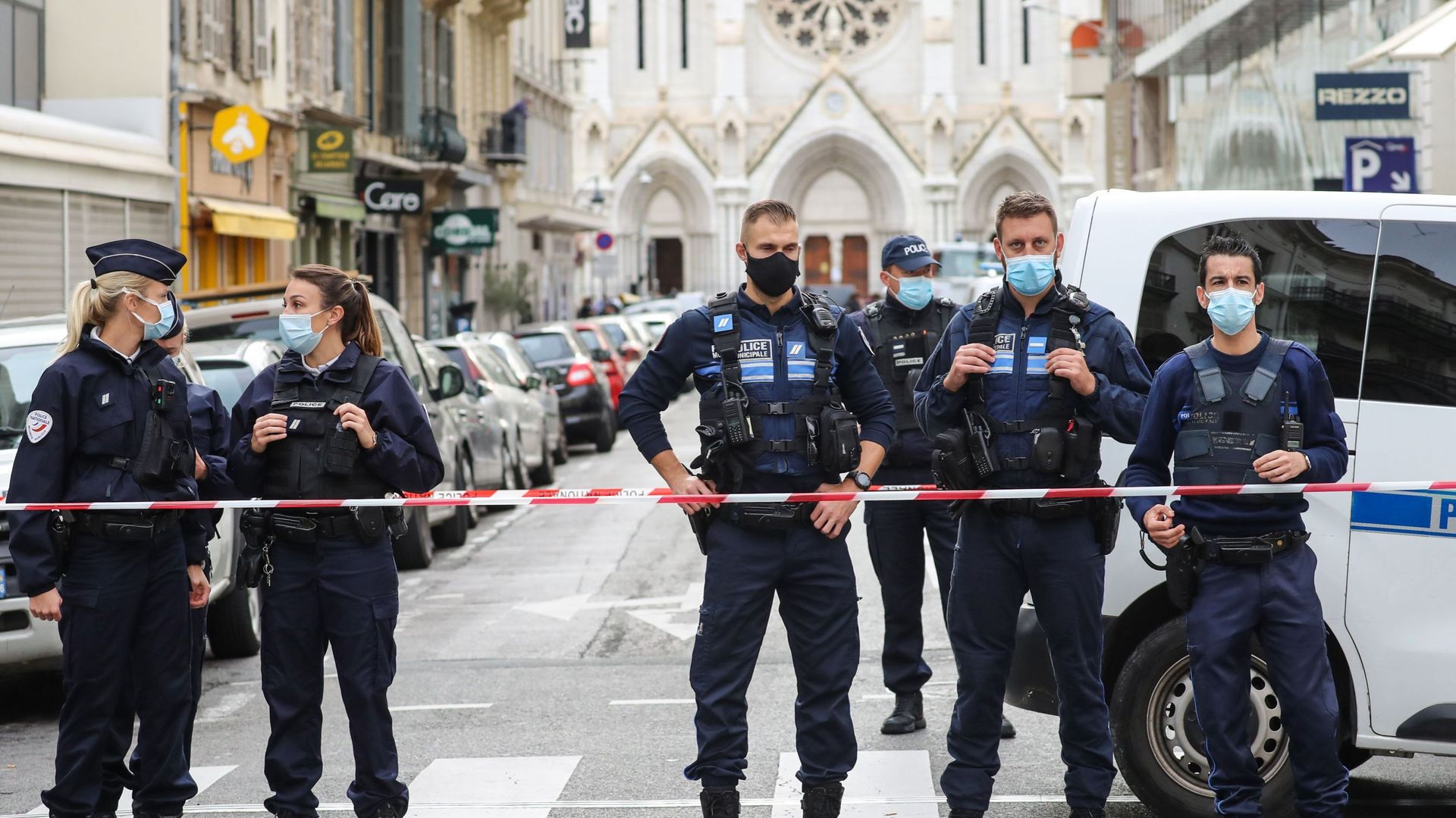 Attaque au couteau à Nice : la France mobilise 7000 forces de l'ordre dont des réservistes