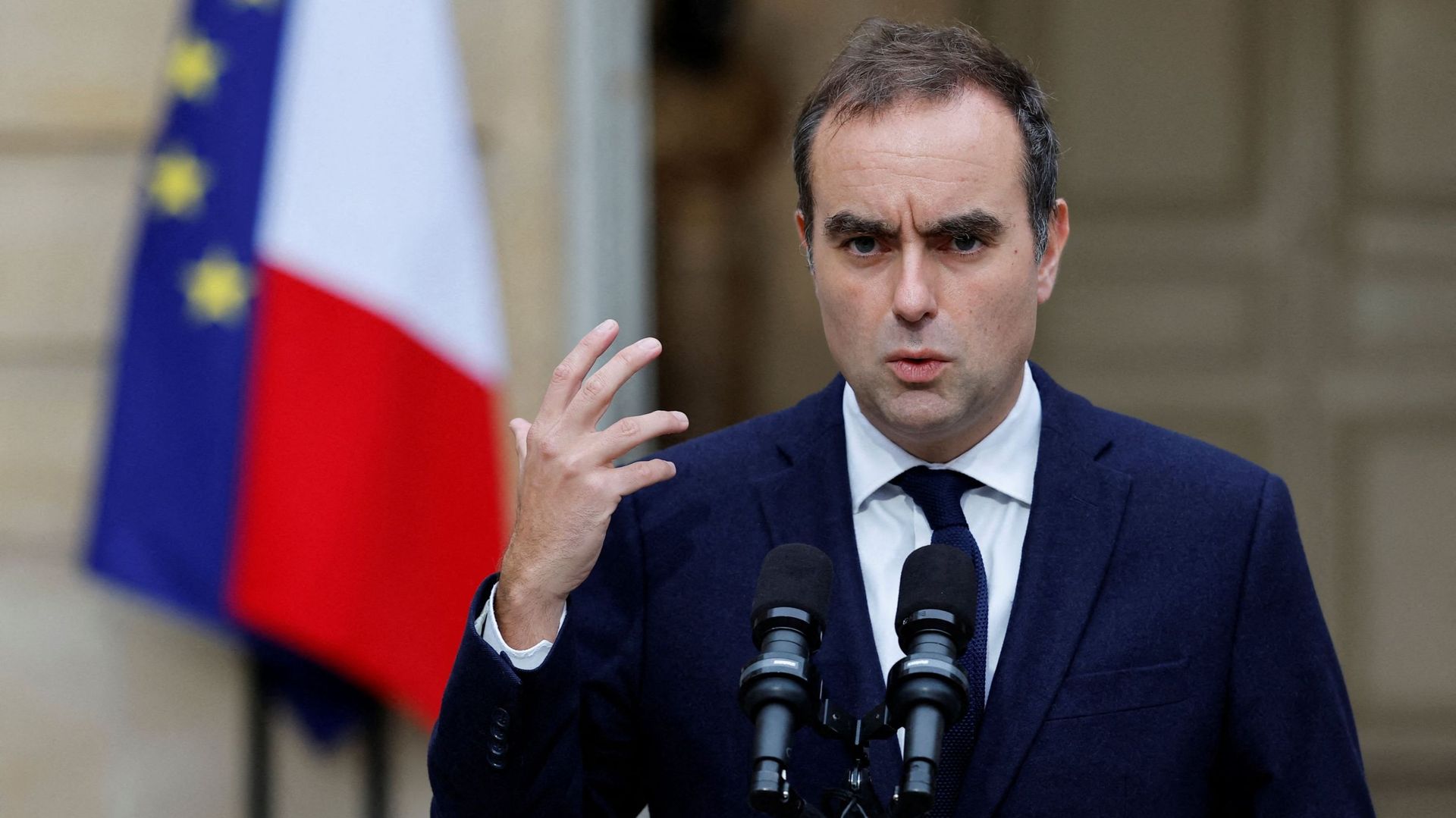 Crise politique en France : un nouveau Premier ministre "dans les 48 prochaines heures" ? Possible selon Lecornu, qui soutient le maintien de Macron