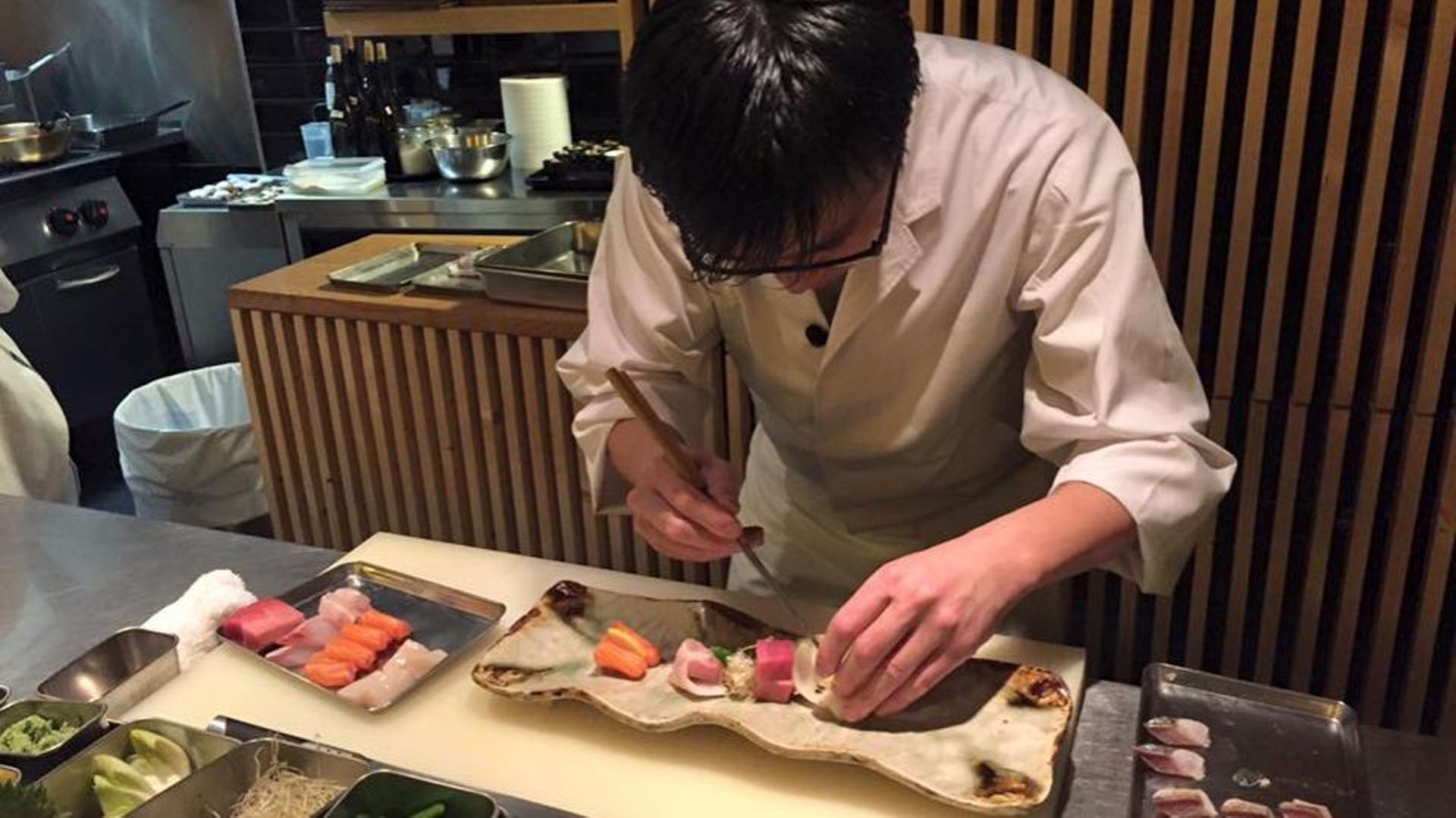 Tomoyasu Kamo, jeune chef japonais étoilé du restaurant "Kamo"
