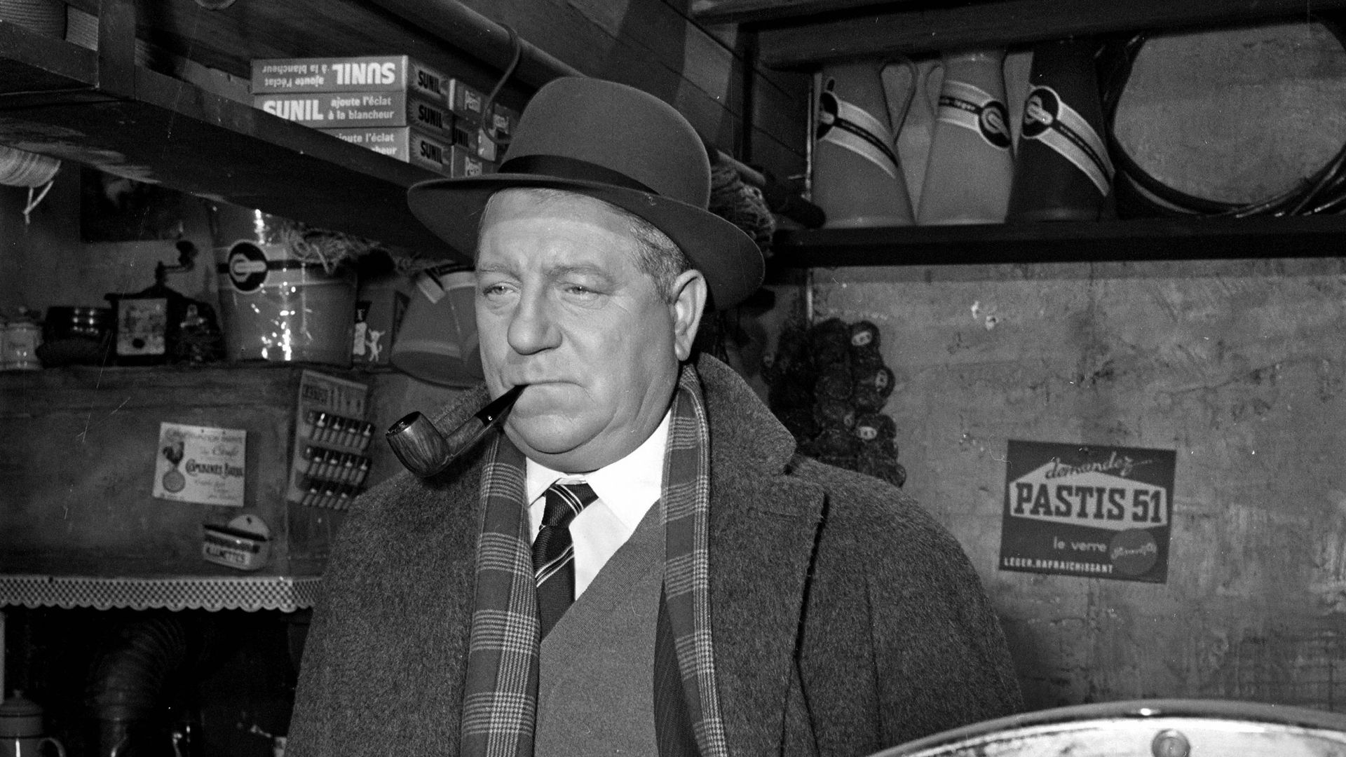 1958 : Jean Gabin dans le film de Jean Delannoy "Maigret et affaire Saint – Fiacre".