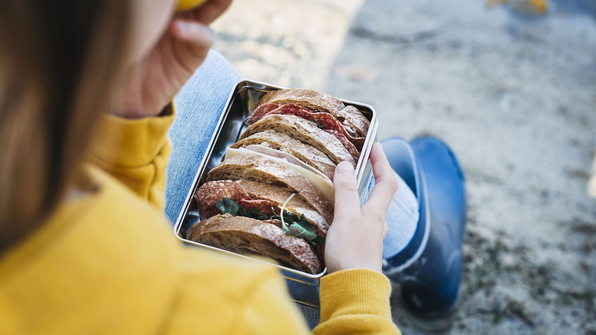 Alimentation des enfants à l’école : comment éviter que la boîte à tartines ne devienne toxique ?