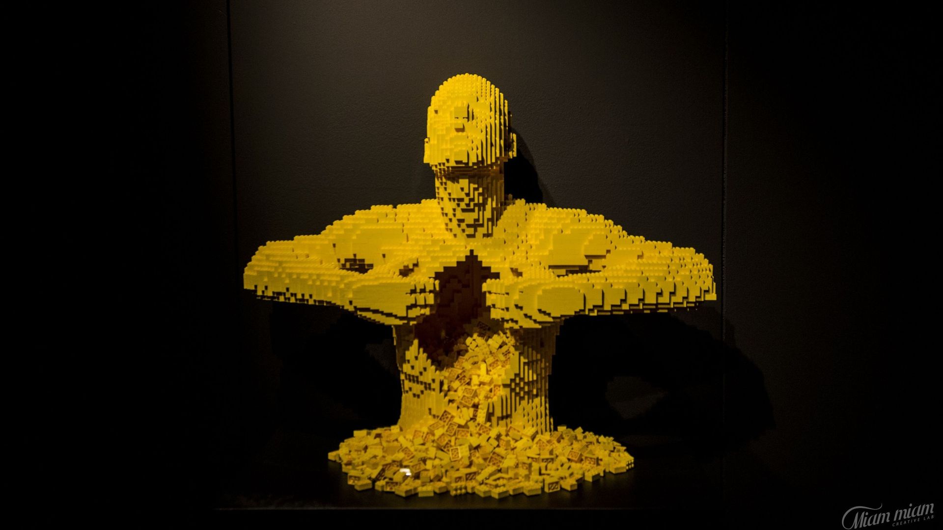 "The Art of the Brick, L'incroyable Art du Lego" de Nathan Sawaya : le petit au service du monumental