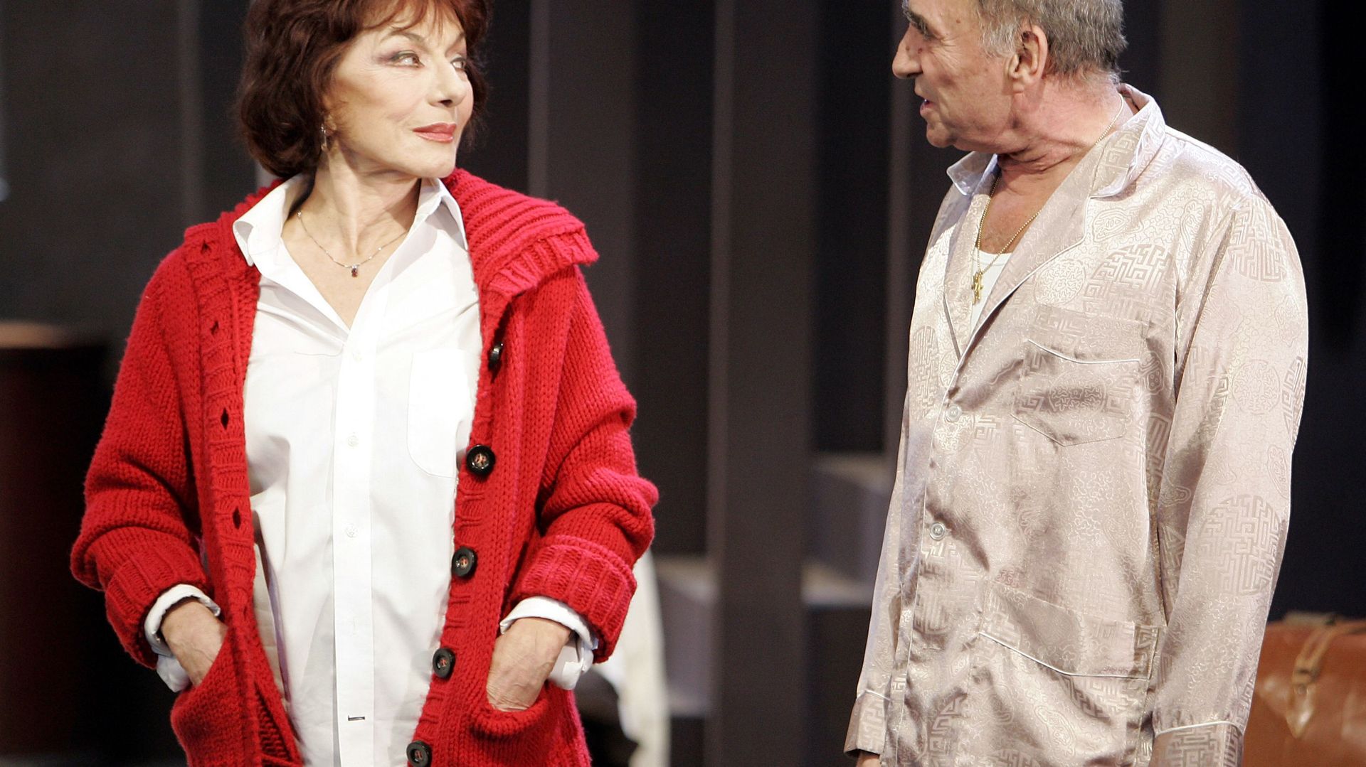 Claude Brasseur et Judith Magre interprètent "Dieu est un steward de bonne composition", le 14 janvier 2005 au Théâtre du Rond-point, à Paris