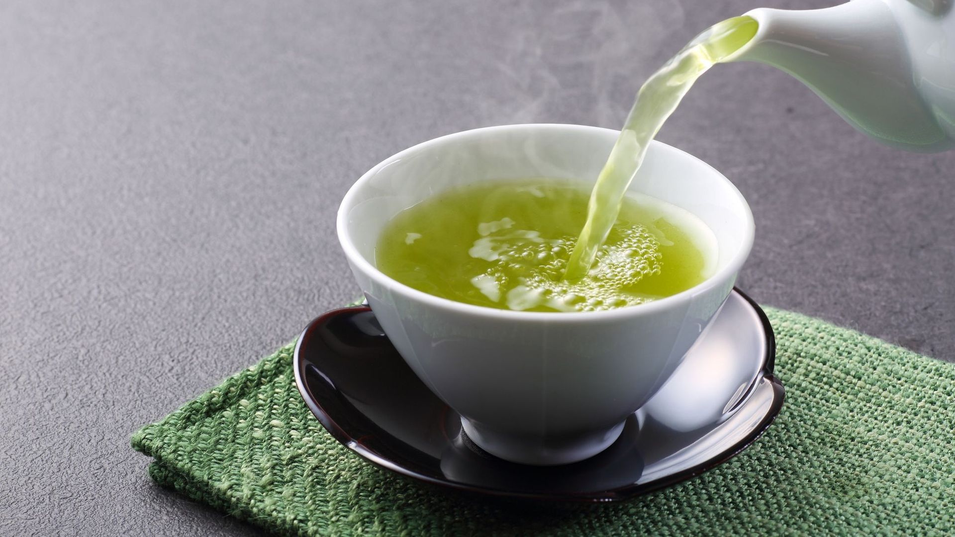 Un composant naturel du thé vert pourrait aider à combattre l'antibiorésistance.