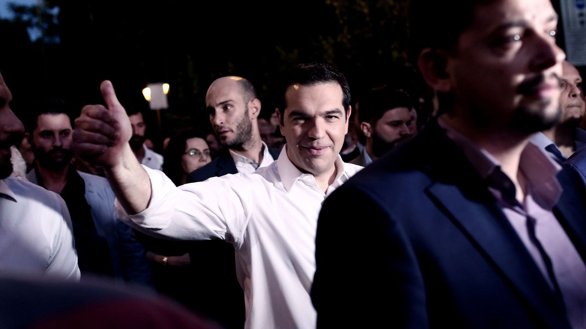 Tsipras devant 25 000 manifestants: "On donne une chance à l'Europe d'un retour à la démocratie"