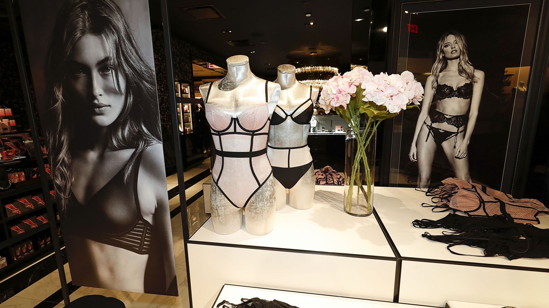 la marque de lingerie Victoria's Secret annule son traditionnel défilé