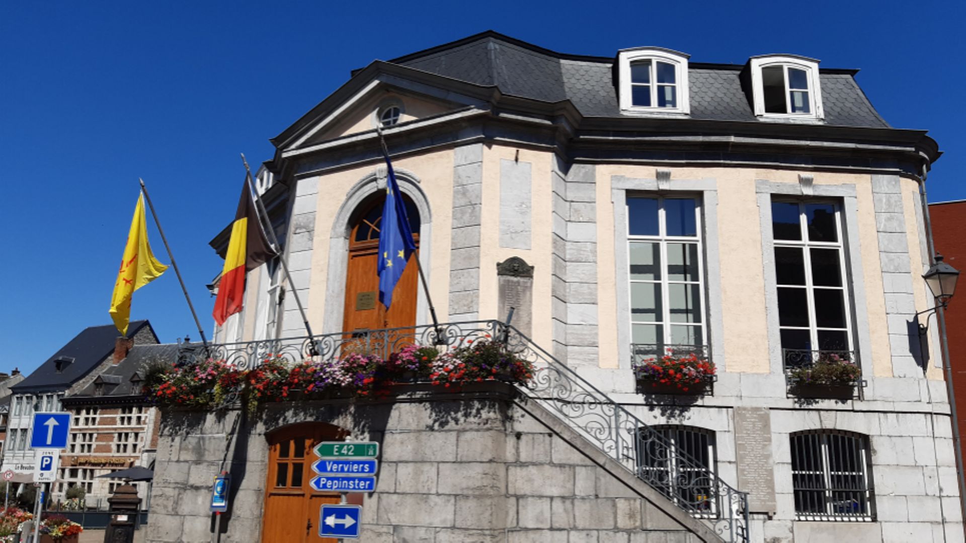 L'Hôtel de Ville de Theux, où Yves et Monique se diront "oui" ce samedi, là aussi en très petit comité.
