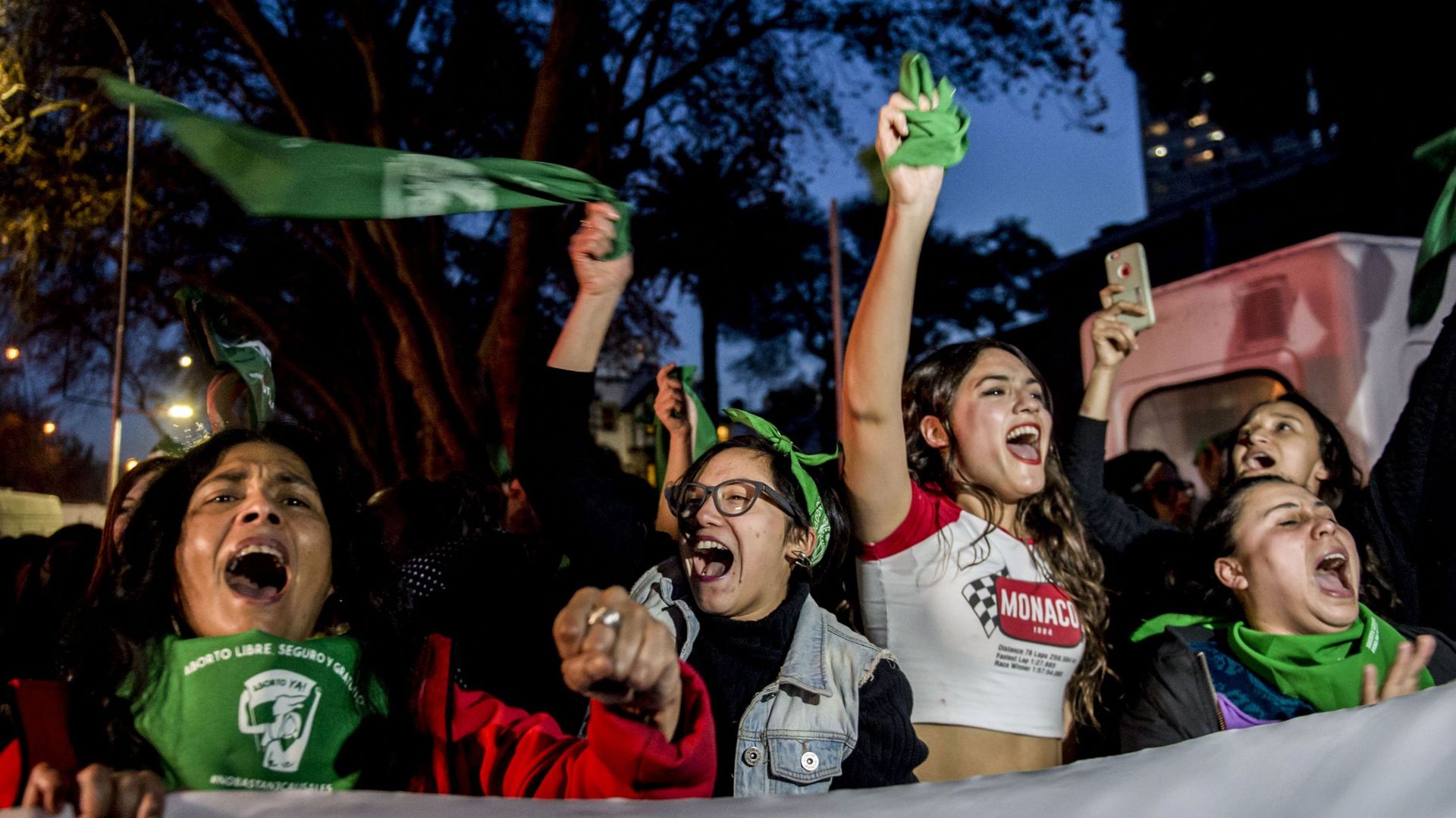 les-senateurs-argentins-rejettent-la-loi-de-legalisation-de-l-avortement