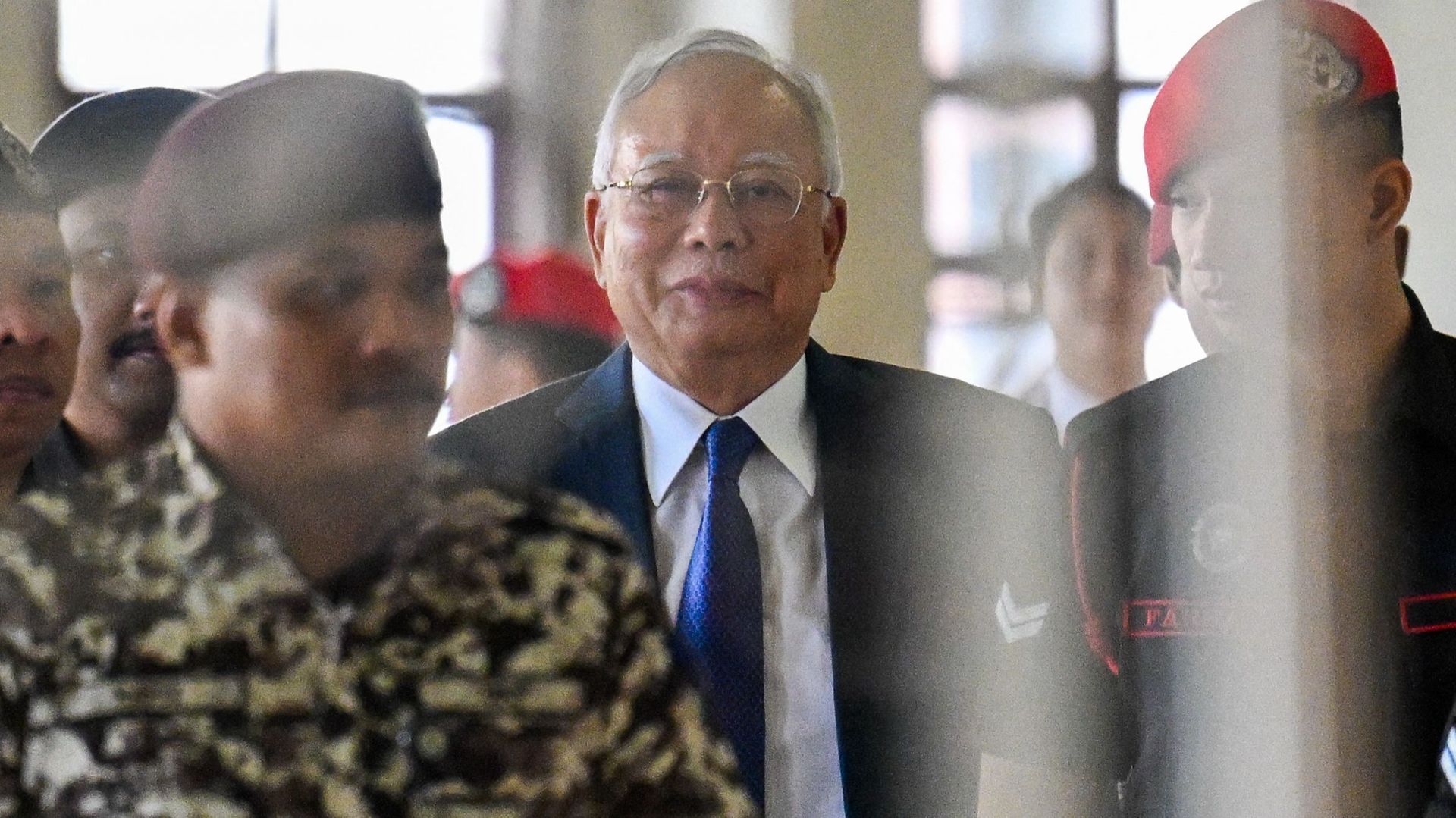 Scandale de corruption 1MDB en Malaisie : l'ex-Premier ministre Najib Razak condamné à 15 ans de prison