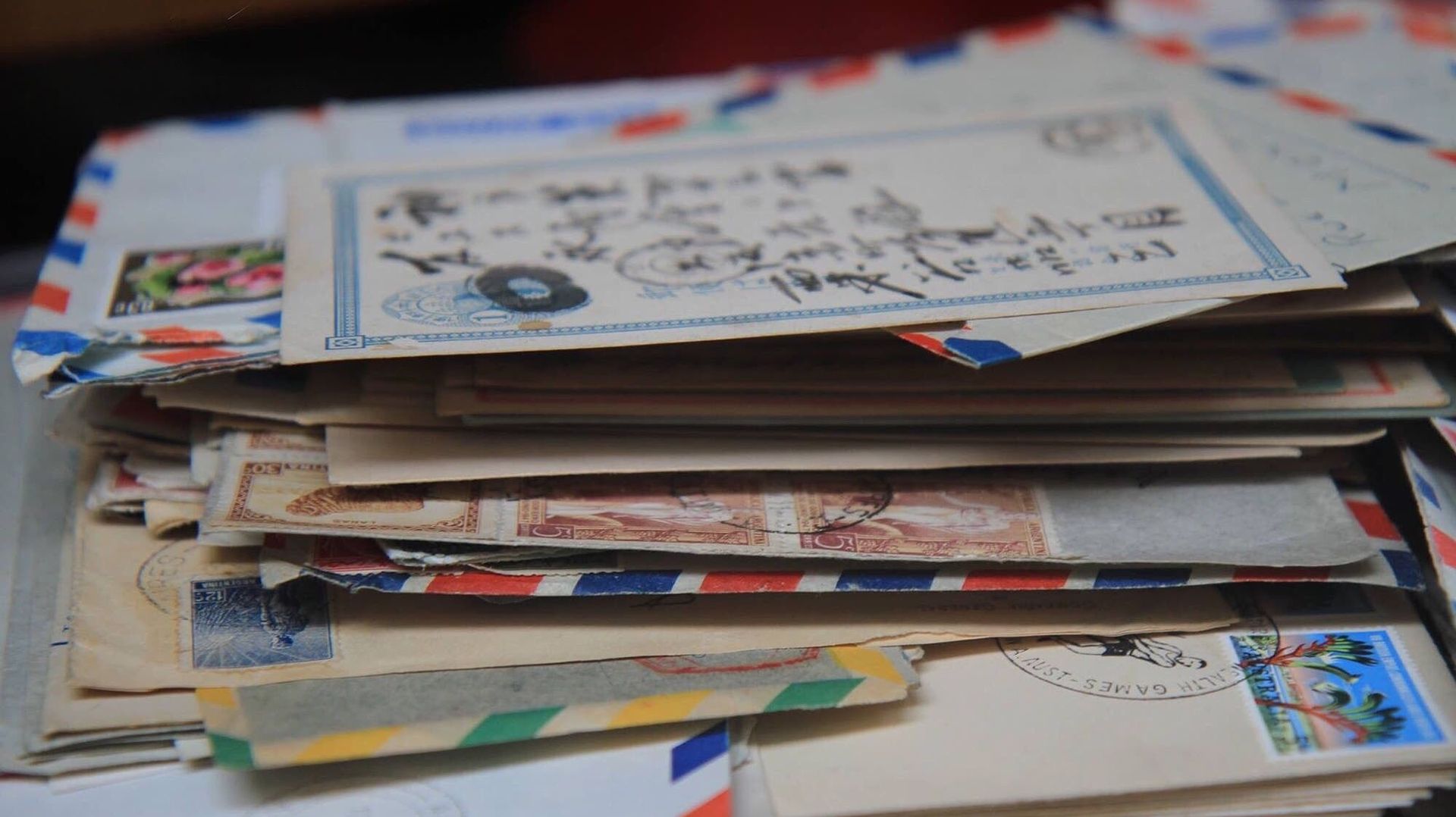 Avez-vous reçu une carte postale de Binche dans votre boîte aux lettres ?