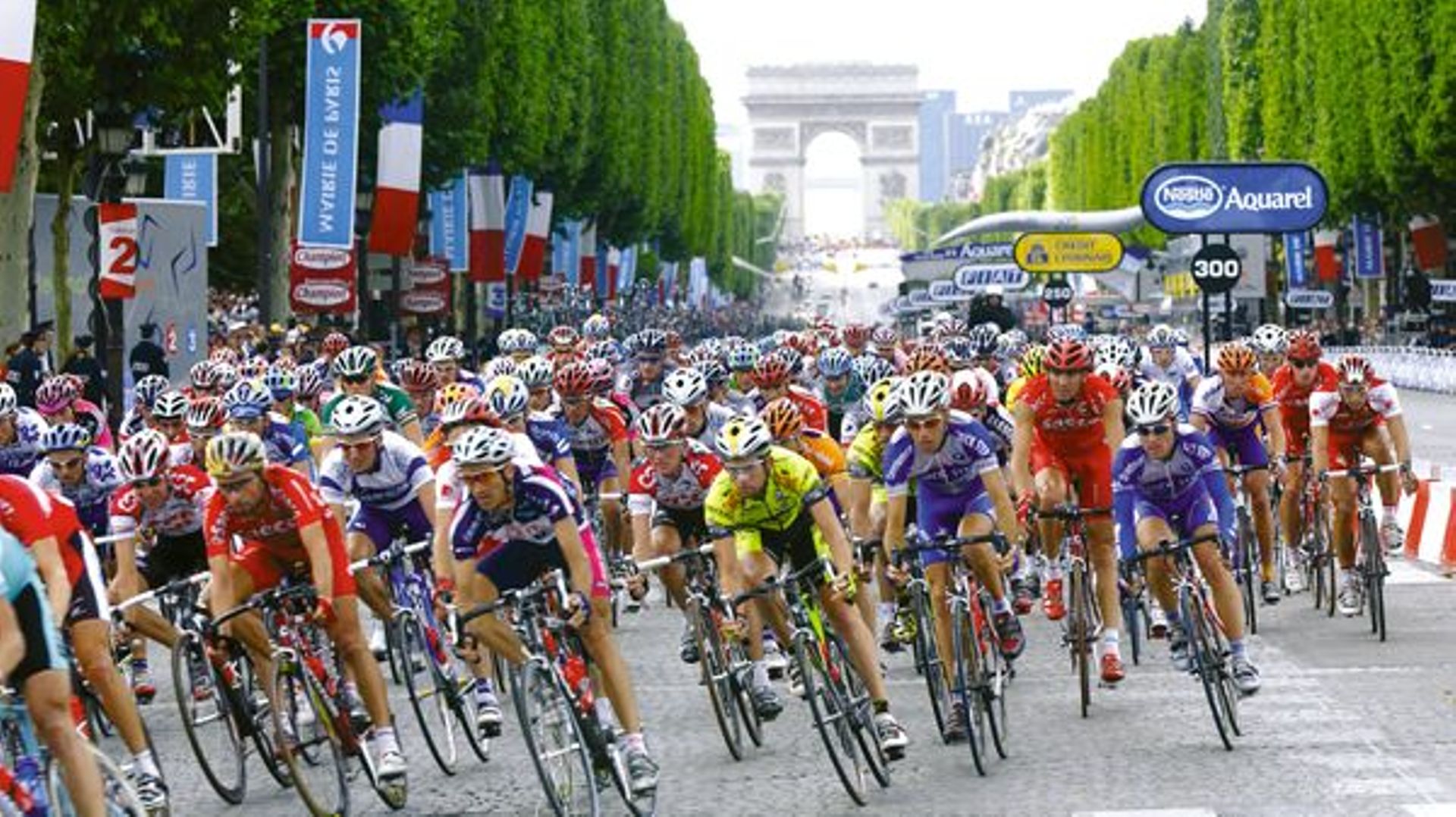 La Première dévoile ' Les Coulisses du Tour ' - RTBF Actus