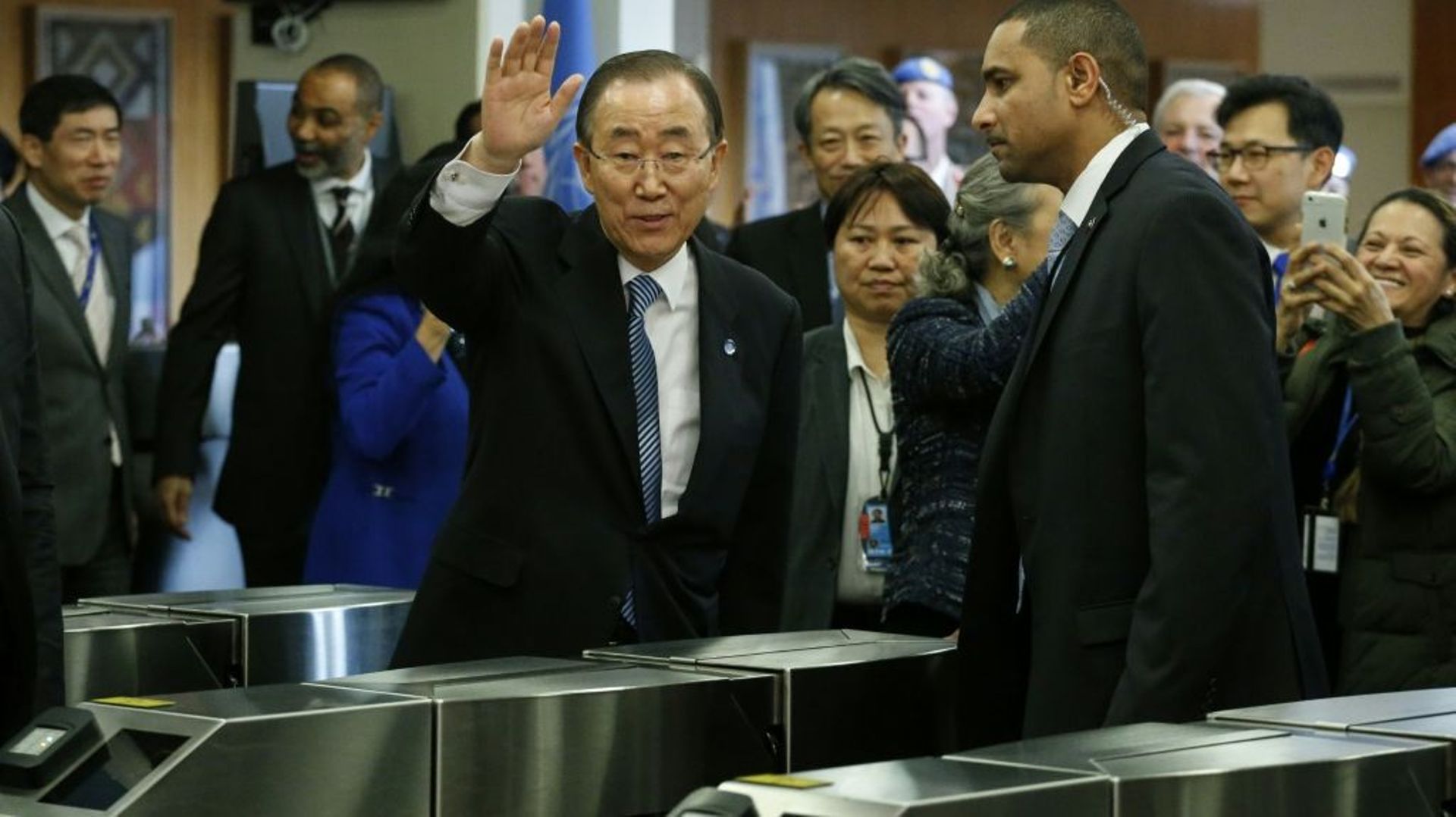 Le secrétaire général Ban Ki-moon fait ses adieux au personnel de l'ONU, à New York le 30 décembre 2016