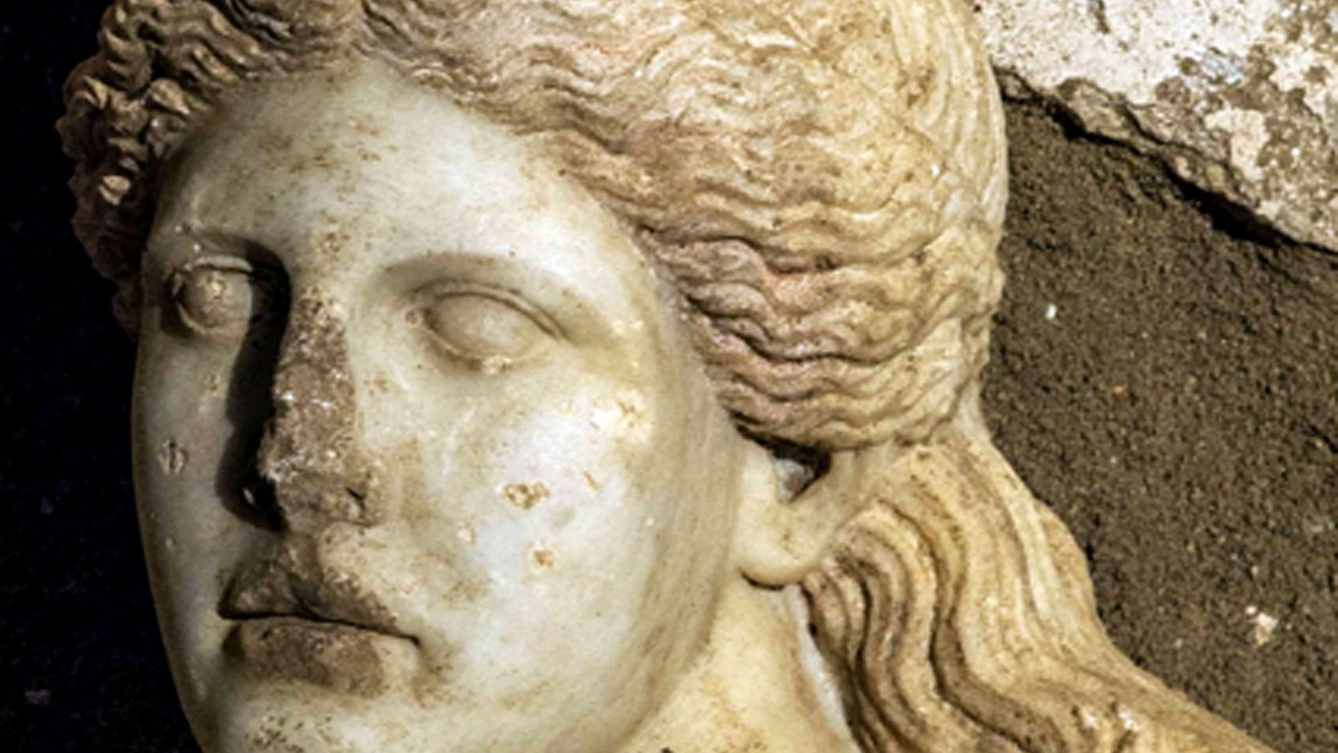 Tête de sphinx trouvée à Amphipolis, en Macédoine (Grèce)