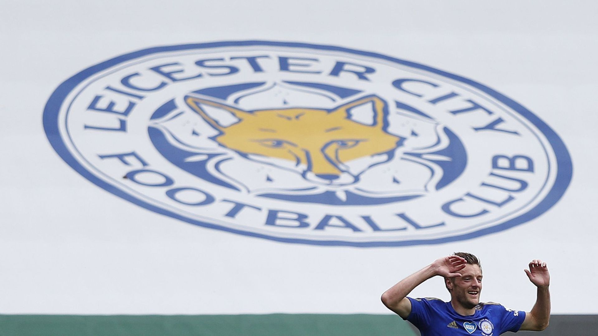 Jamie Vardy, meilleur buteur de Premier League, prolonge jusqu'en 2023