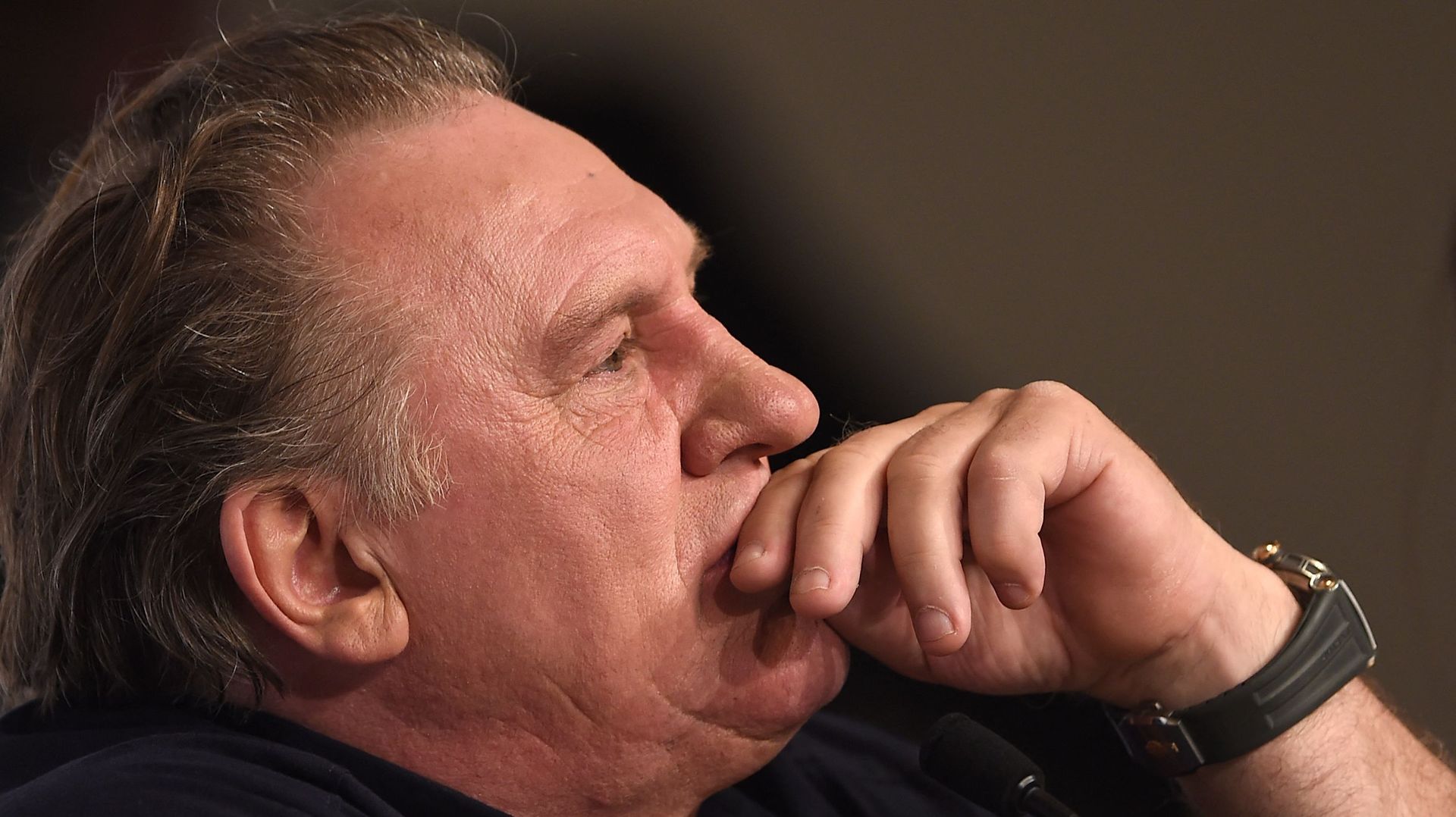 Depardieu: Bay, Blair, Bouquet, Rampling, Dutronc.. Gli artisti condannano il “linciaggio”