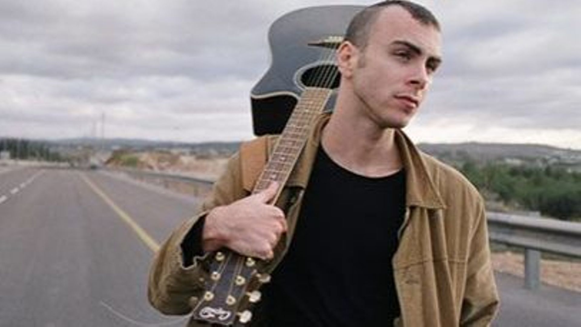 Un concert d'Asaf Avidan, ce dimanche, dans Pure Live rtbf.be