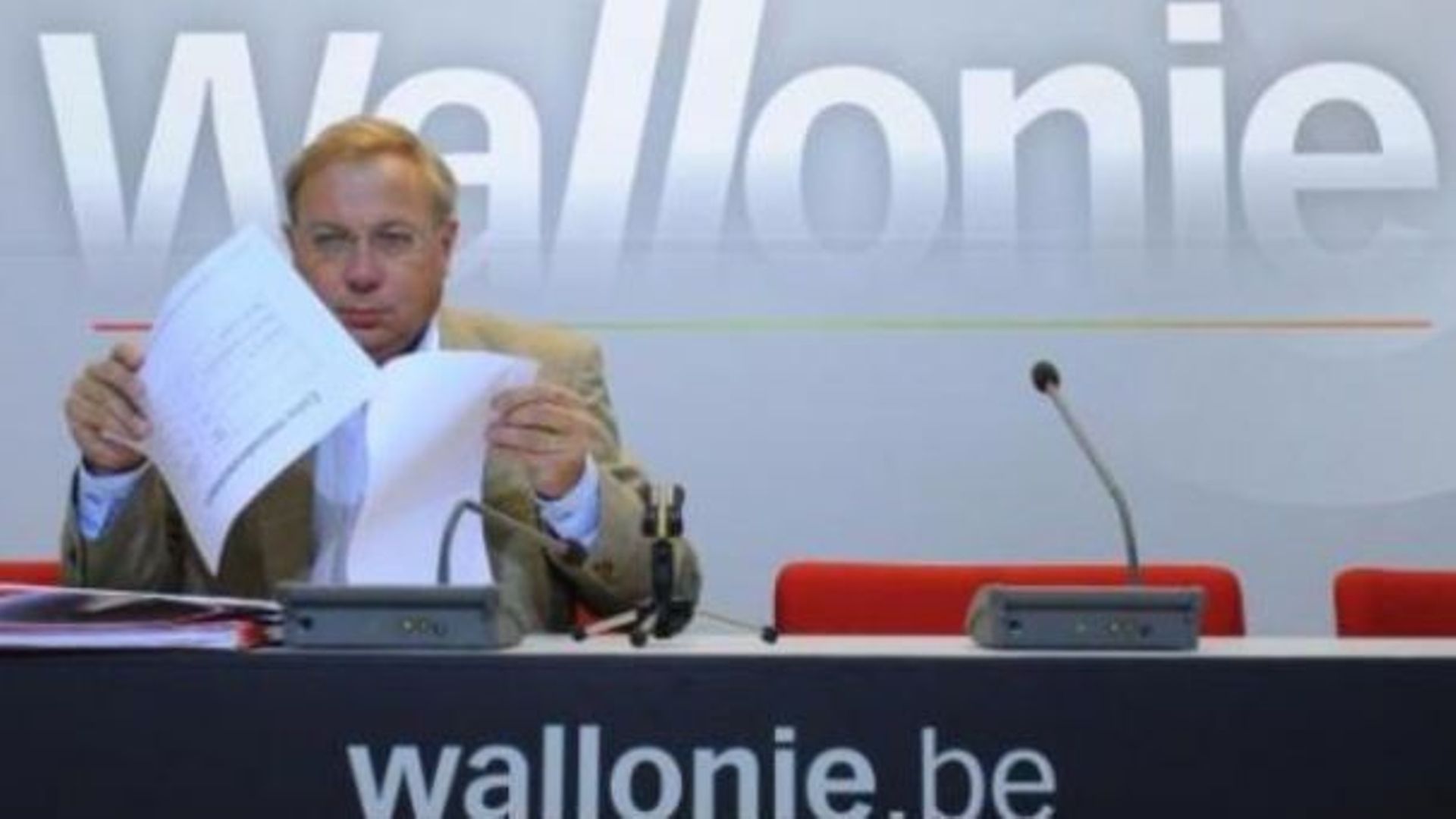 Budget: la Wallonie et la Fédération ont fait mieux en 2012